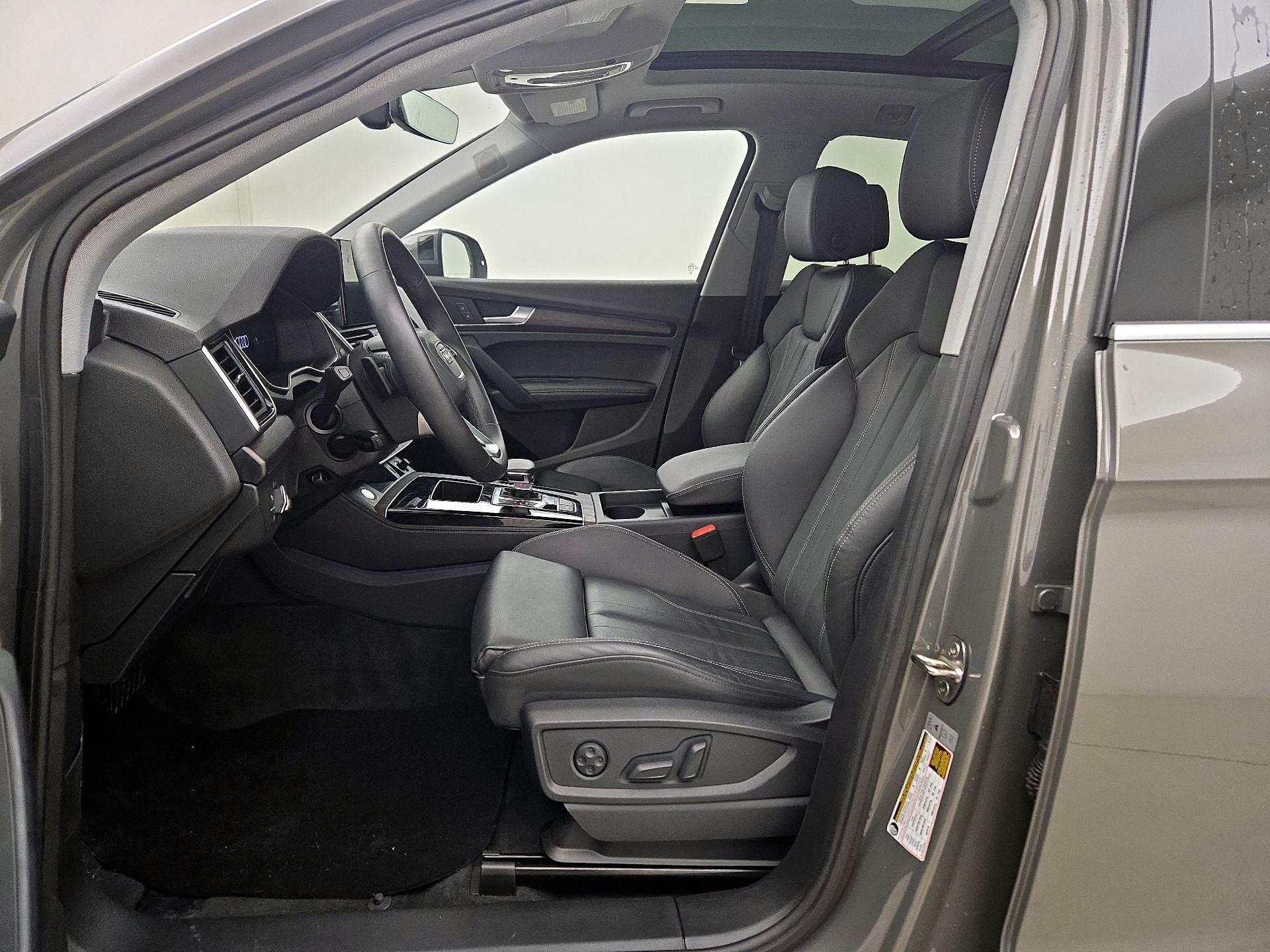 Thumbnail: 2025 Audi Q5 - 11