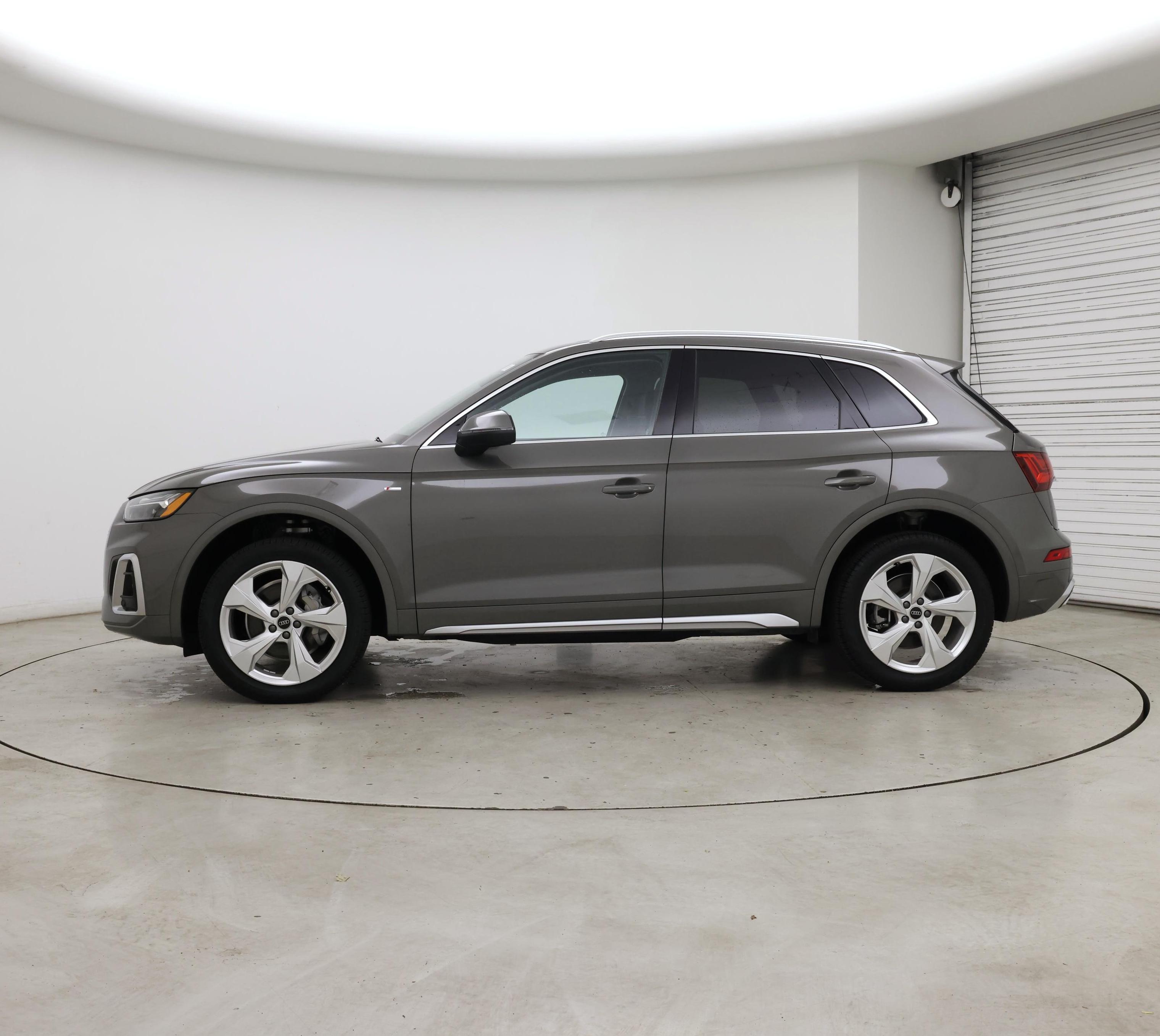 Thumbnail: 2025 Audi Q5 - 3