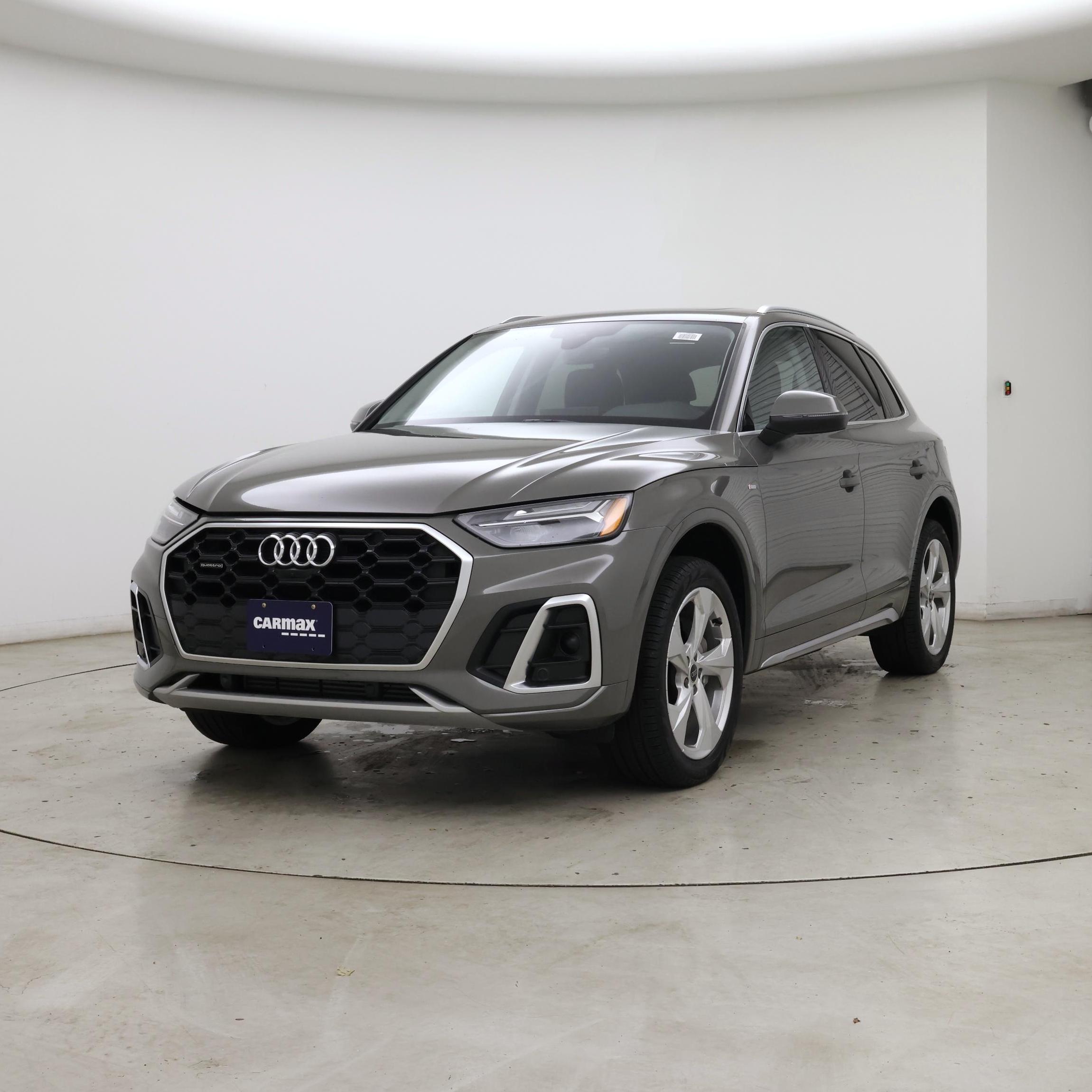 Thumbnail: 2025 Audi Q5 - 4