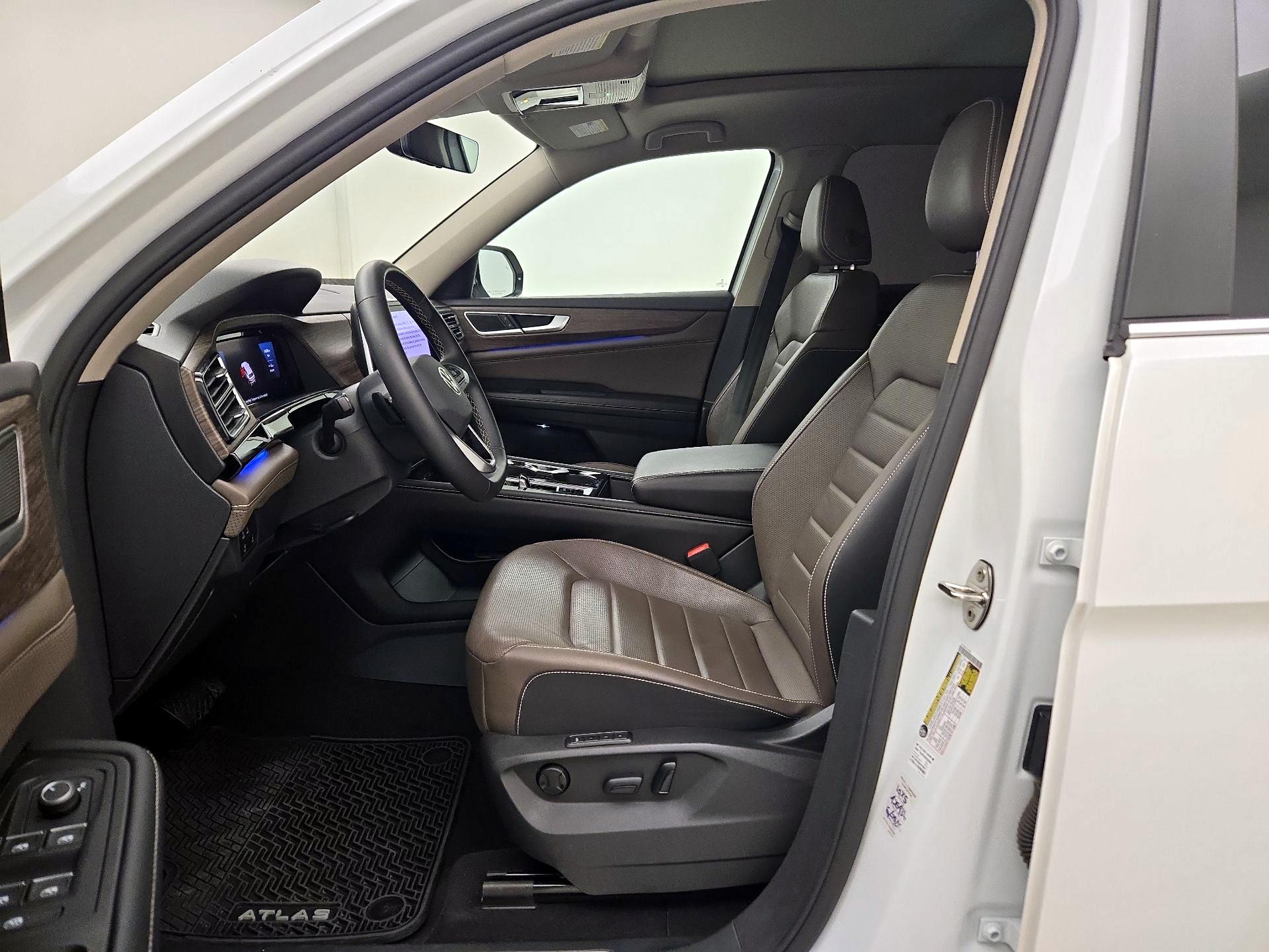 Thumbnail: 2024 Volkswagen Atlas - 11