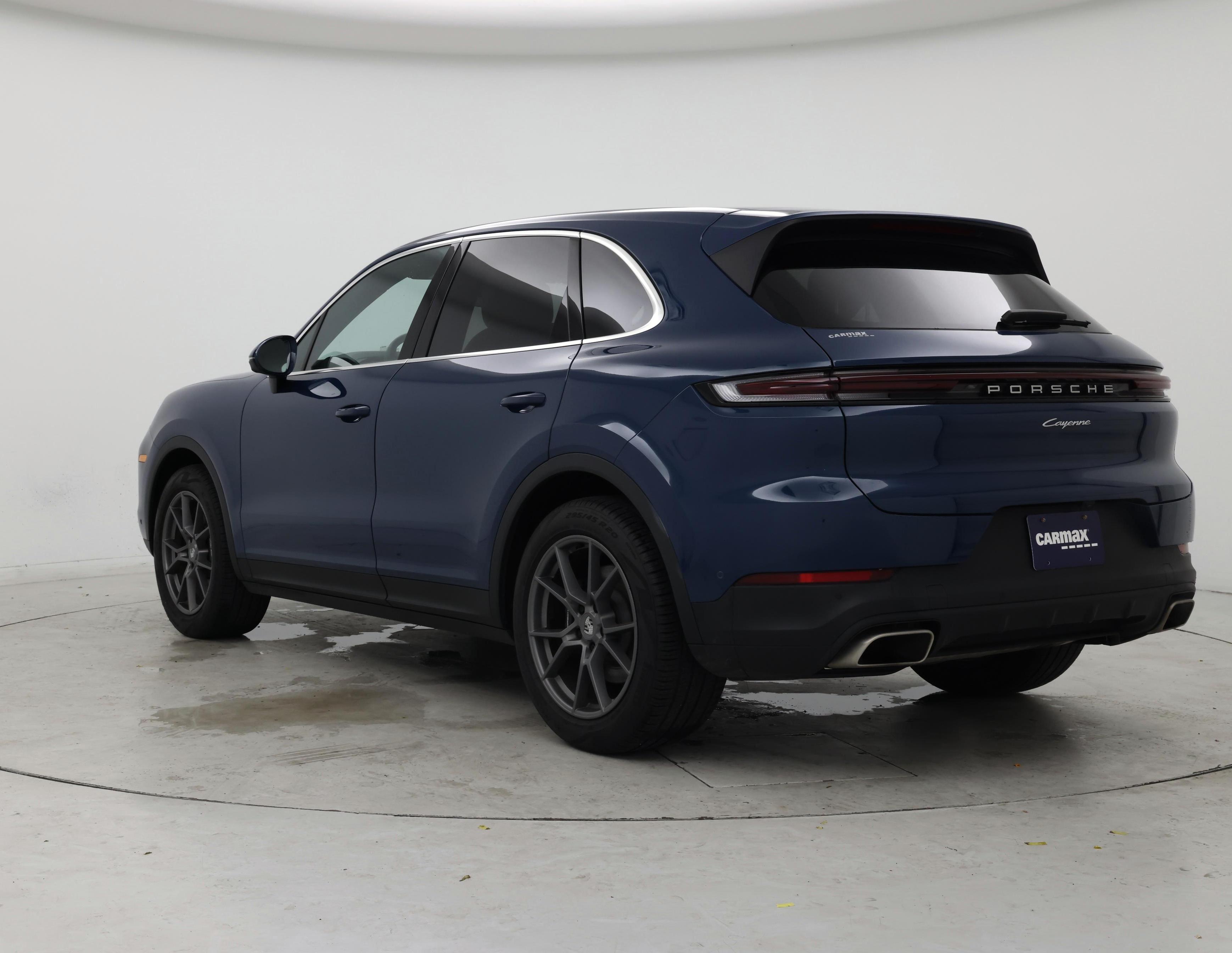 Thumbnail: 2025 Porsche Cayenne - 2