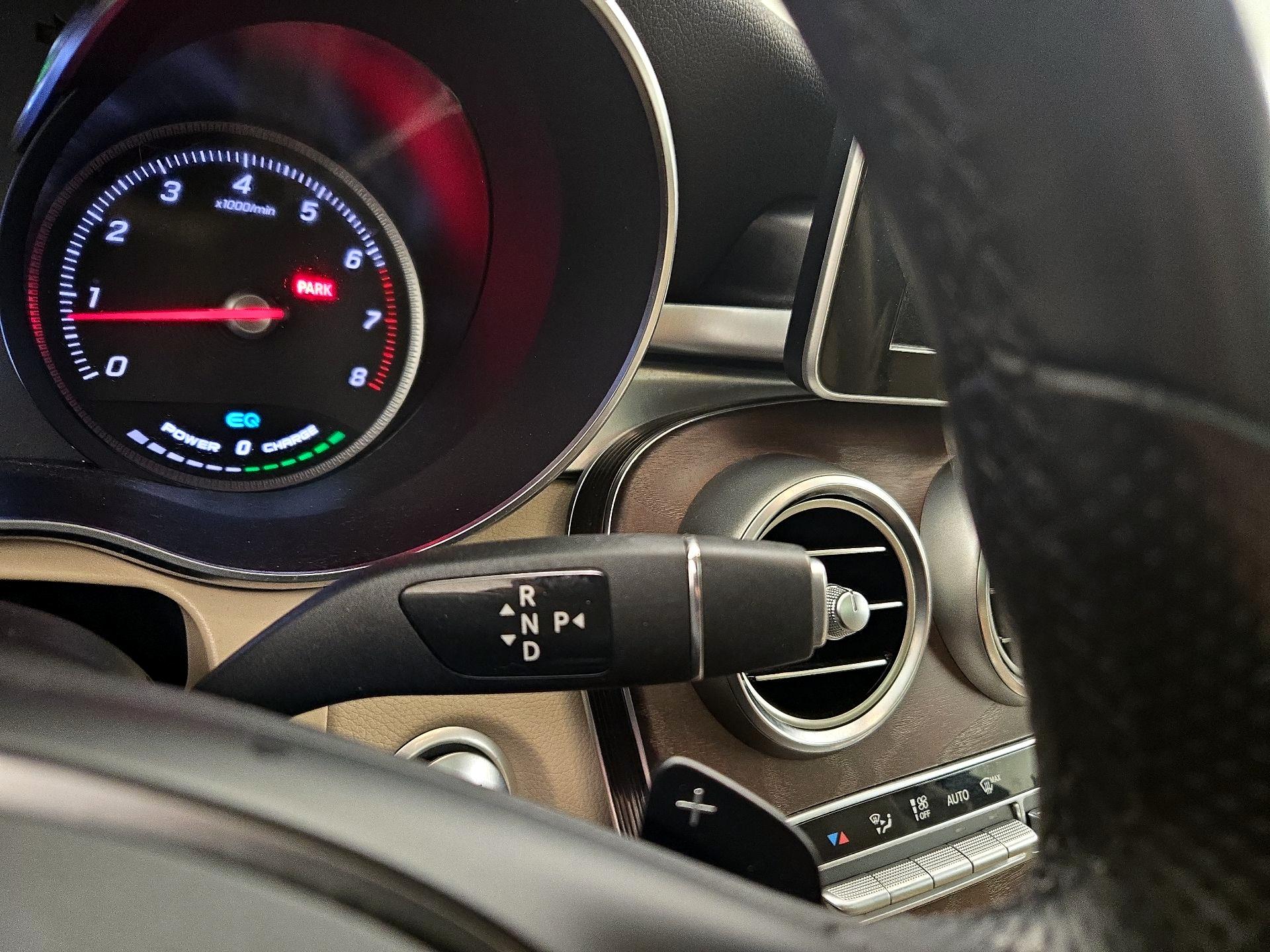 Thumbnail: 2019 Mercedes-Benz GLC - 17
