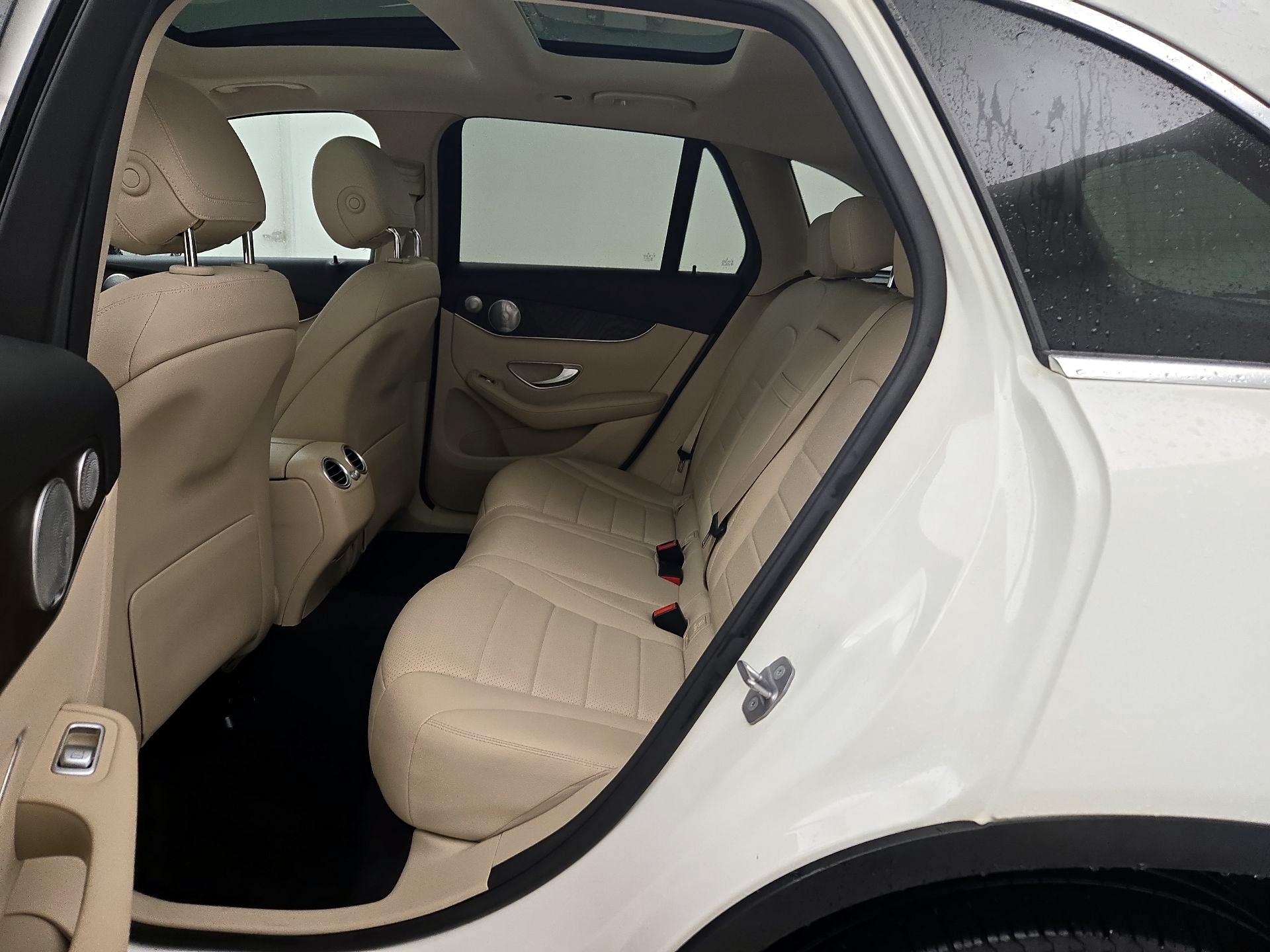 Thumbnail: 2019 Mercedes-Benz GLC - 20