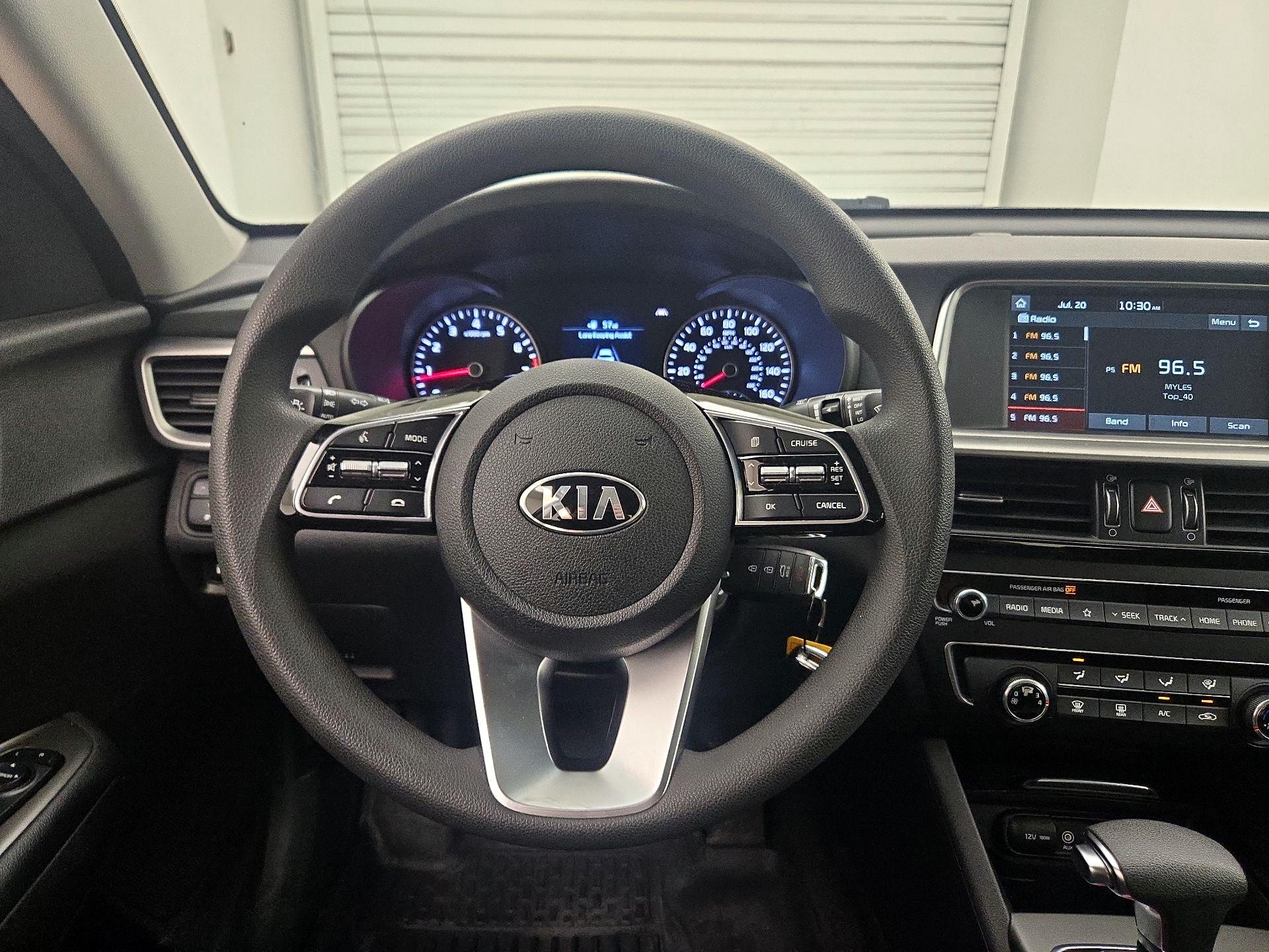 Thumbnail: 2020 Kia Optima - 10