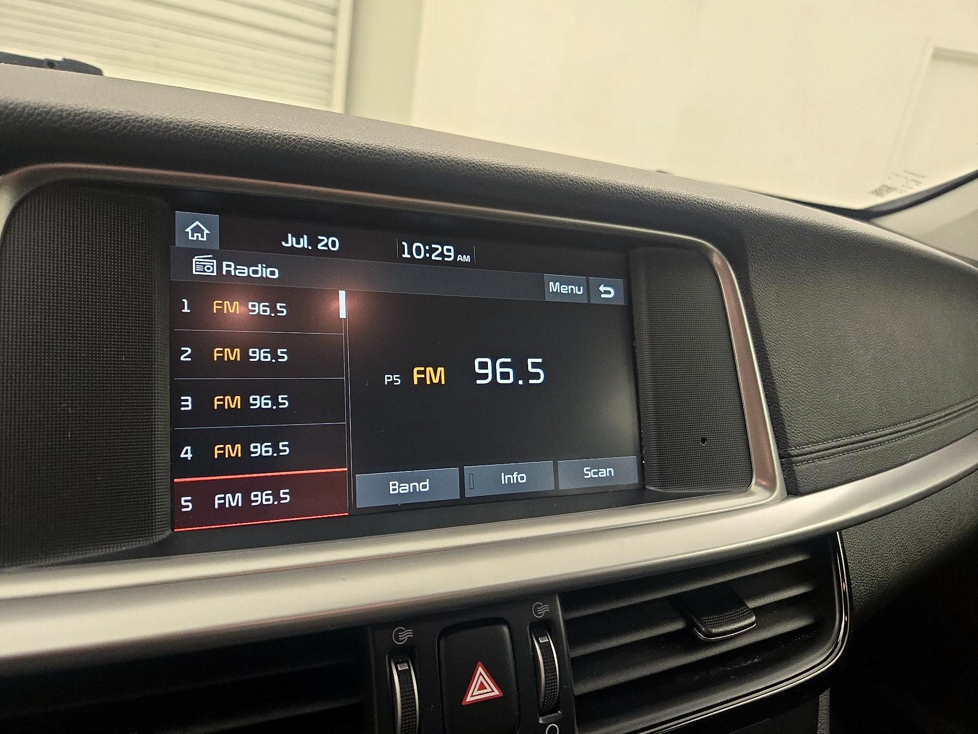 Thumbnail: 2020 Kia Optima - 15