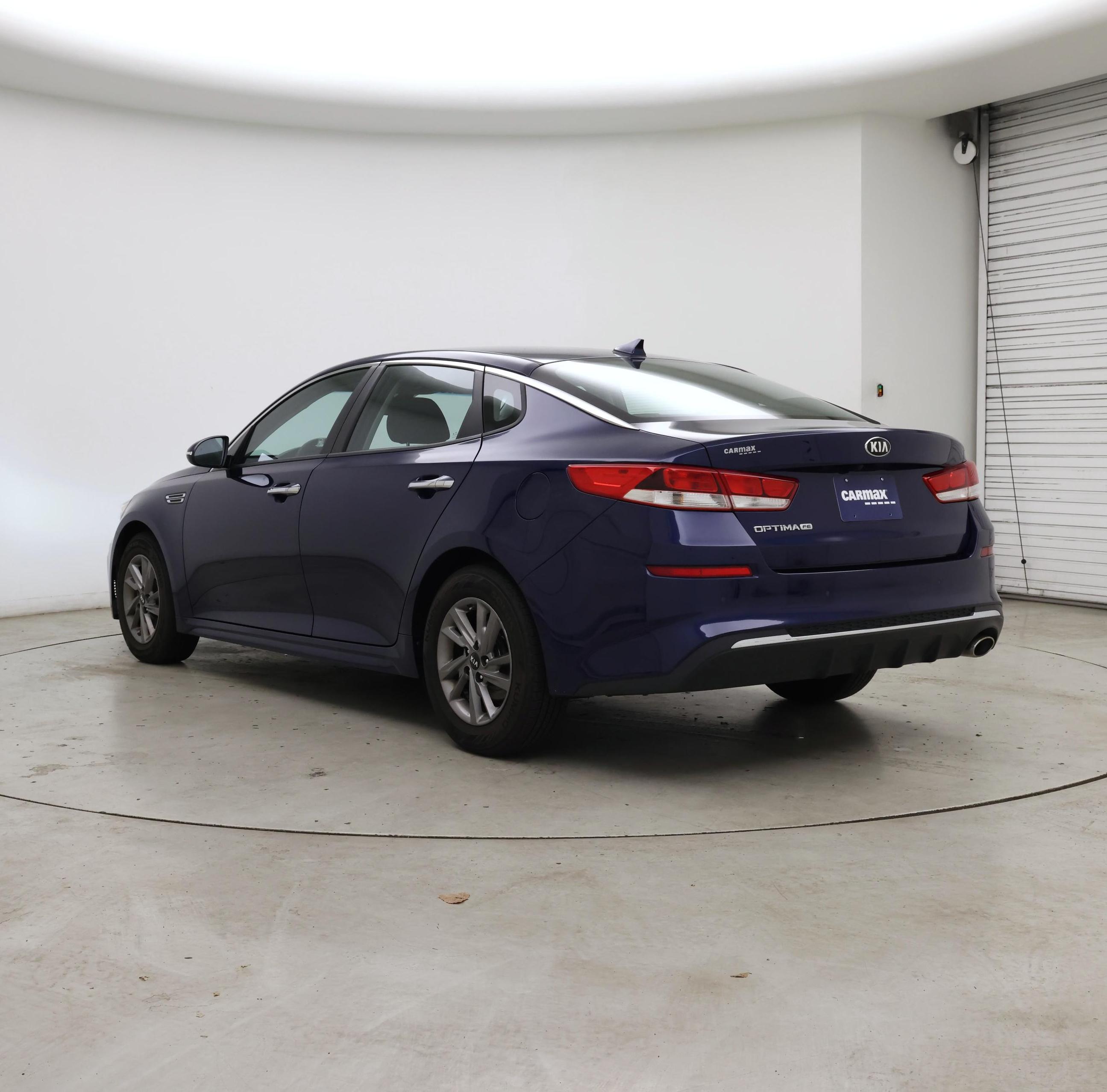 Thumbnail: 2020 Kia Optima - 2