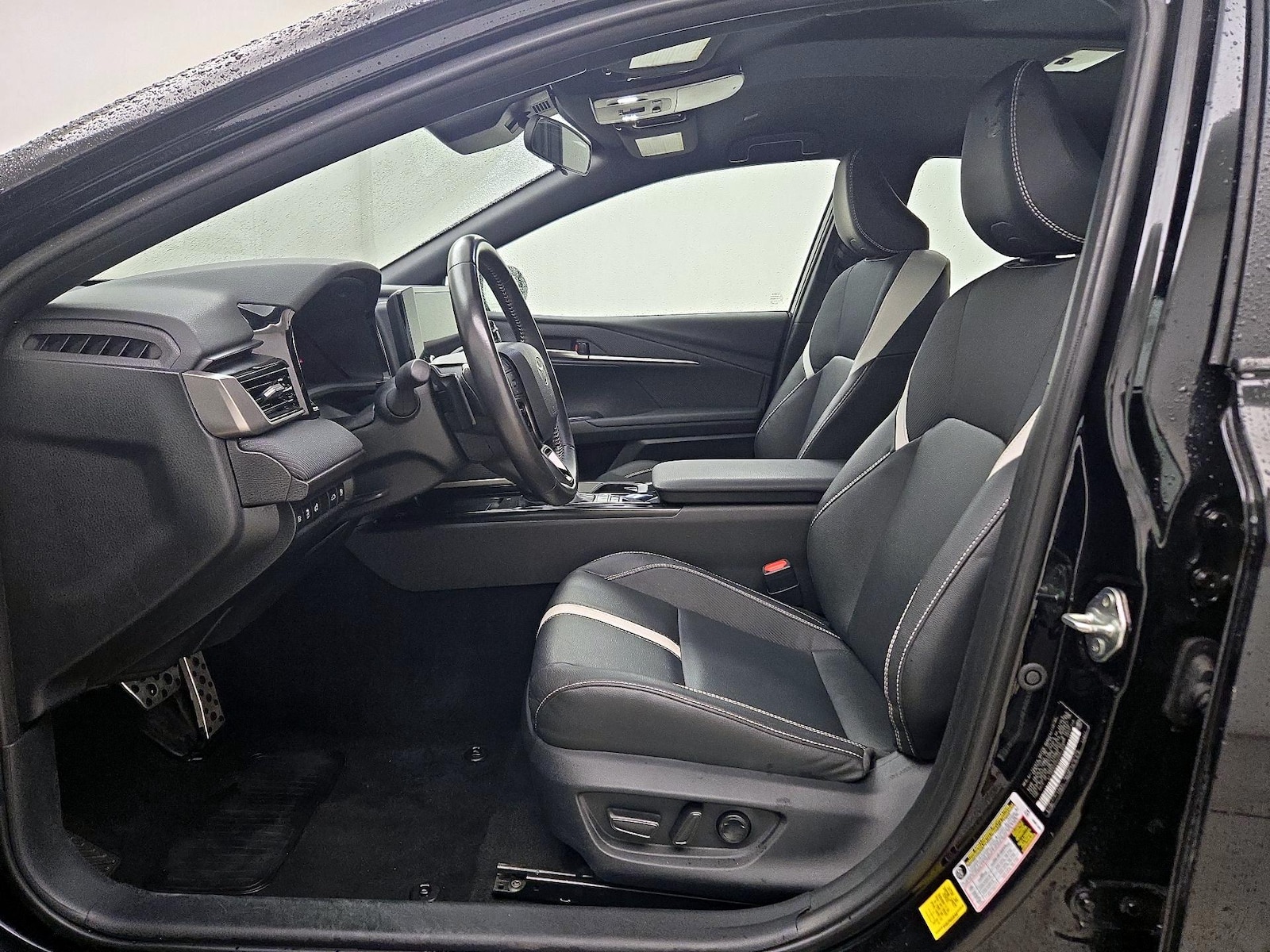 Power Seat(s) & Side Airbags