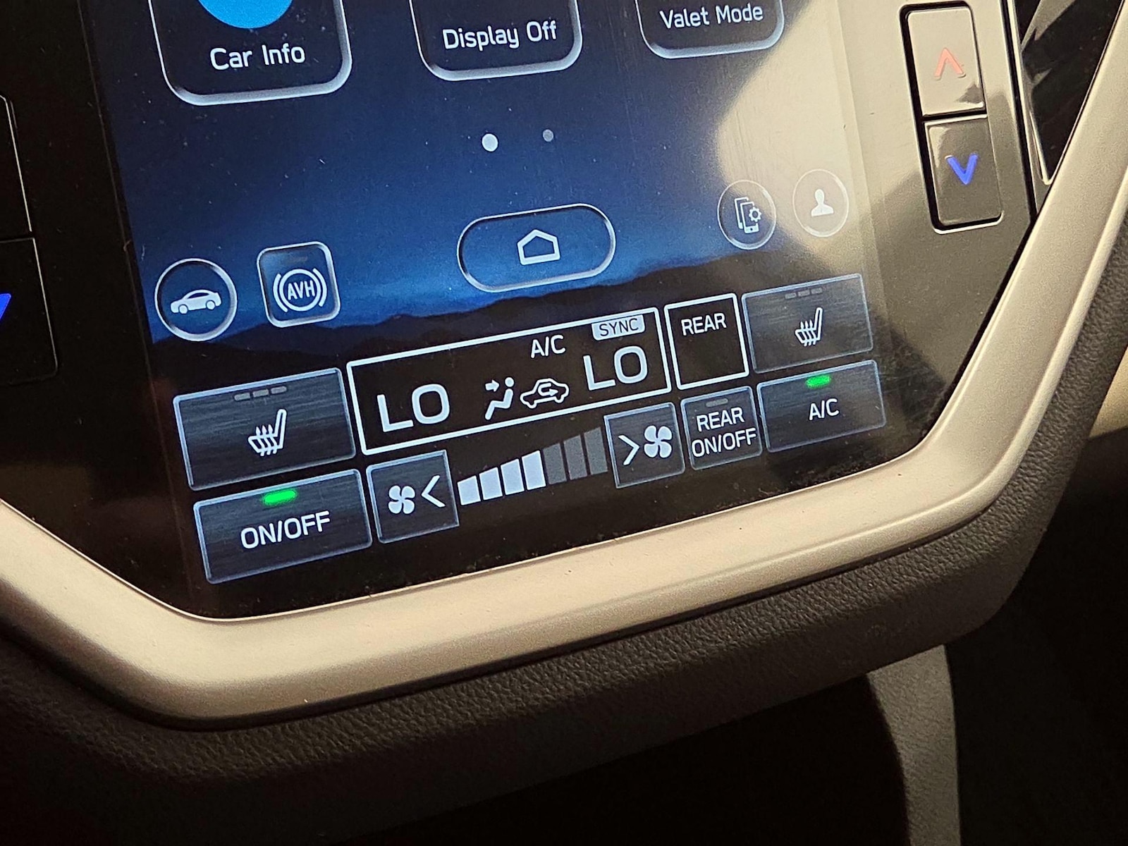2023 Subaru Ascent Limited - Photo 18