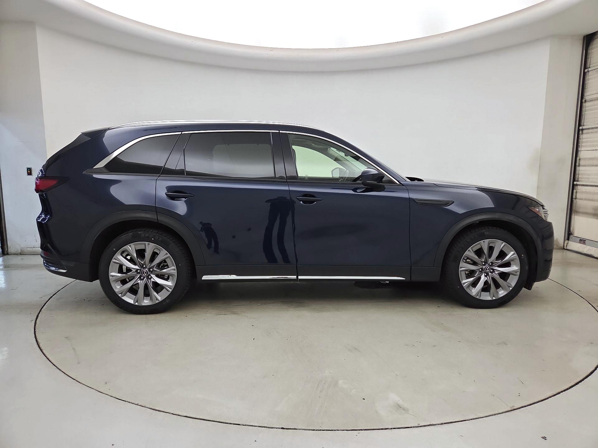 Thumbnail: 2024 Mazda CX-90 - 4