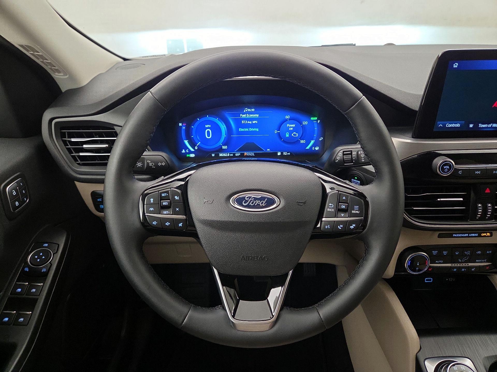Thumbnail: 2022 Ford Escape - 10
