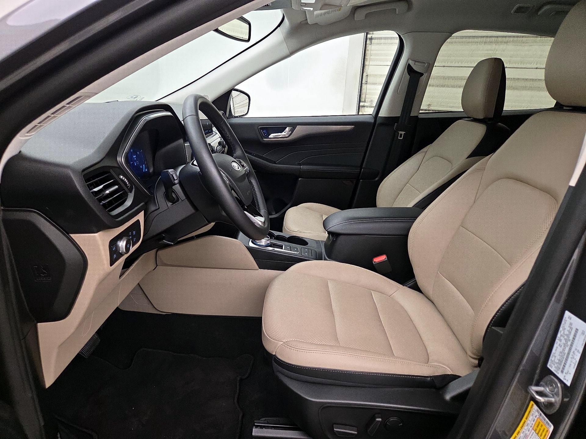 Thumbnail: 2022 Ford Escape - 11