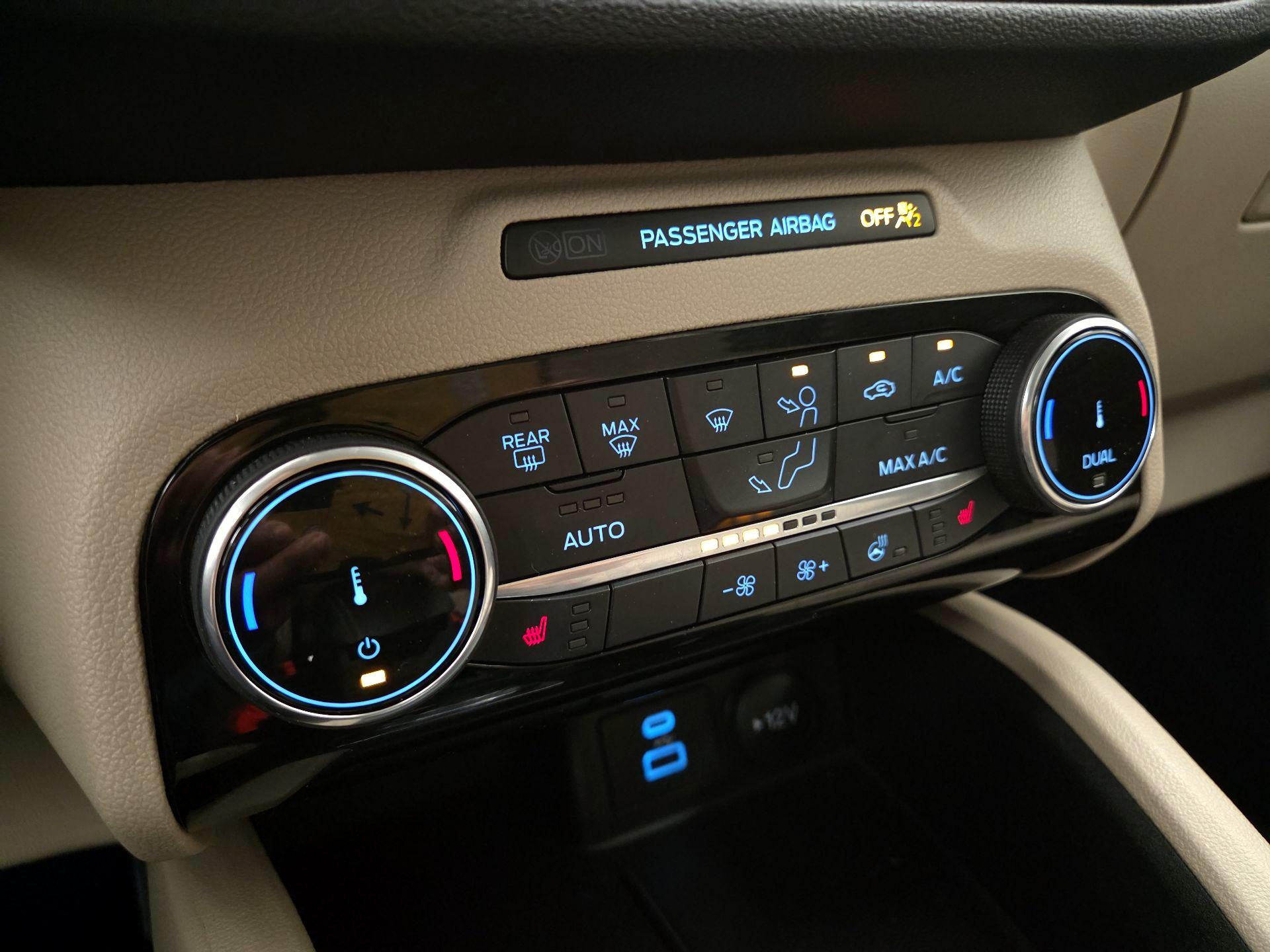 Thumbnail: 2022 Ford Escape - 17