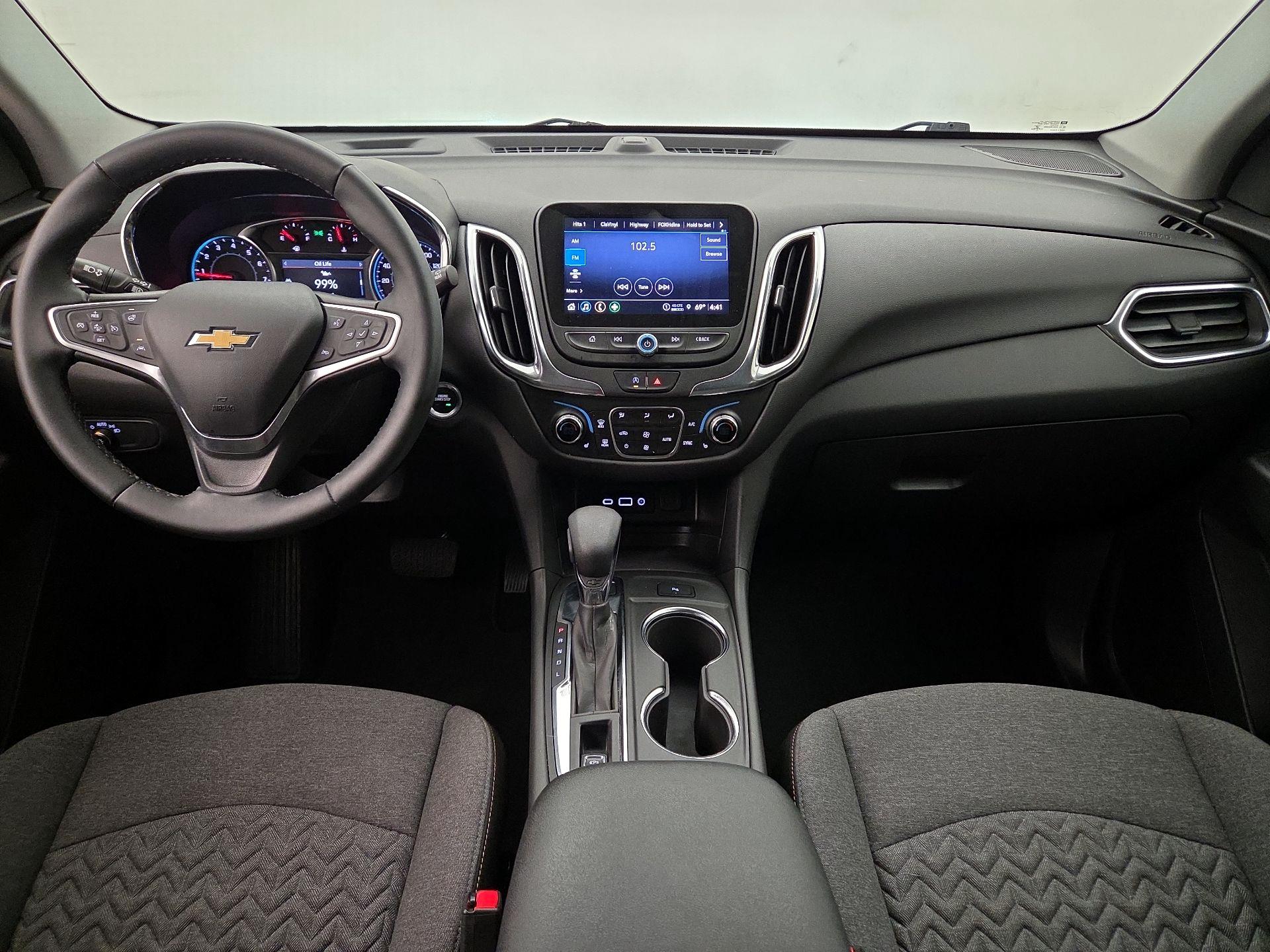 Thumbnail: 2023 Chevrolet Equinox - 9