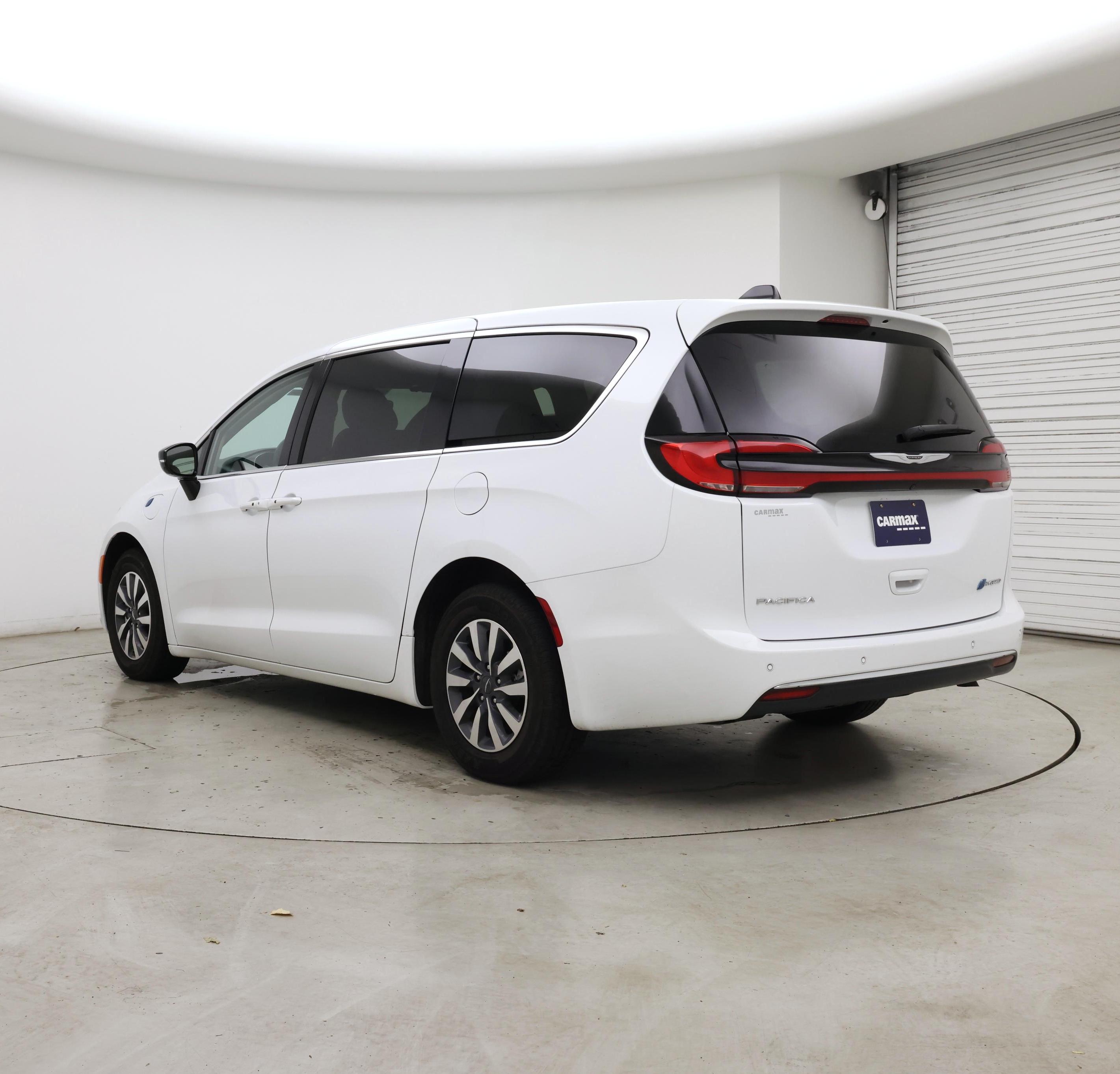 Thumbnail: 2024 Chrysler Pacifica - 2