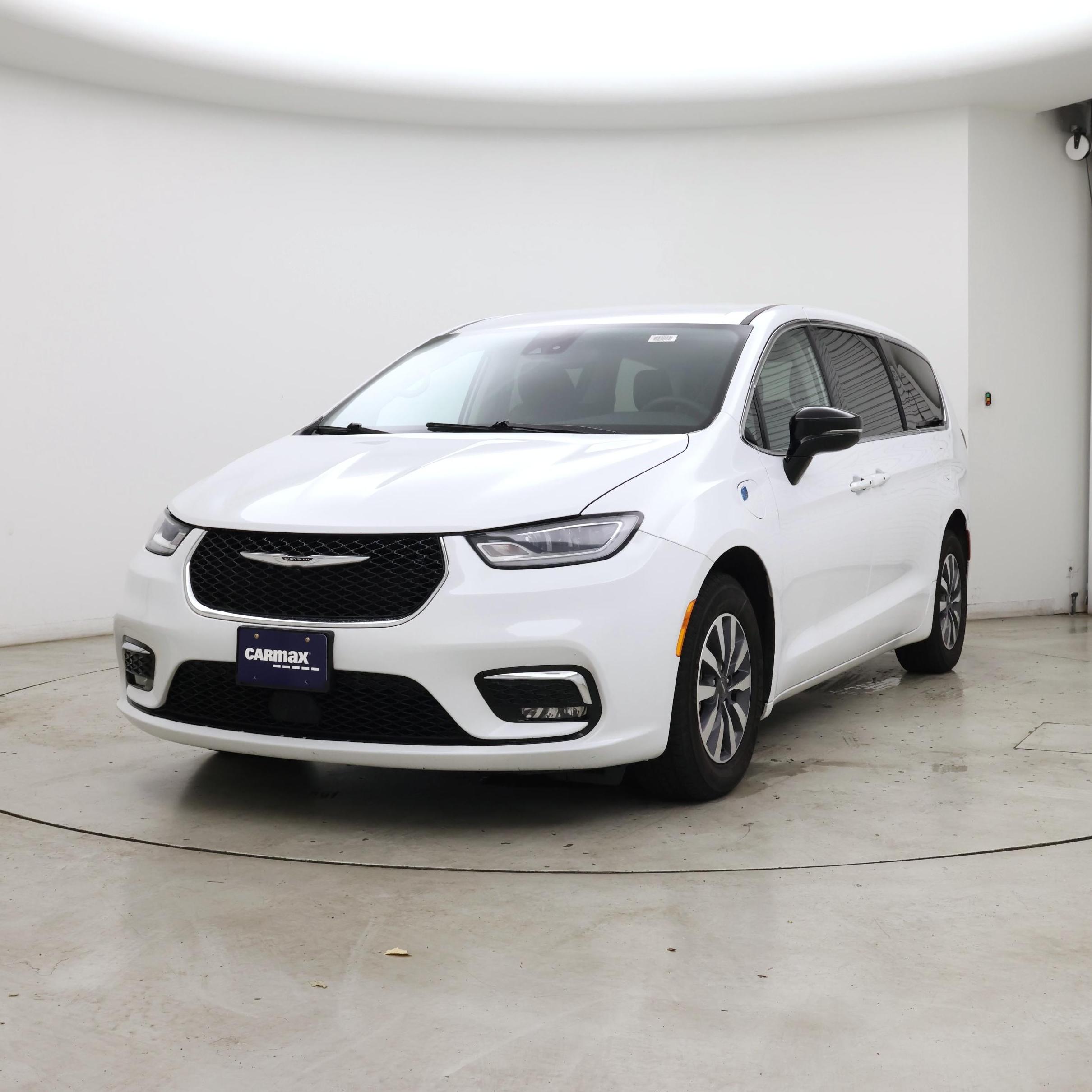 Thumbnail: 2024 Chrysler Pacifica - 4