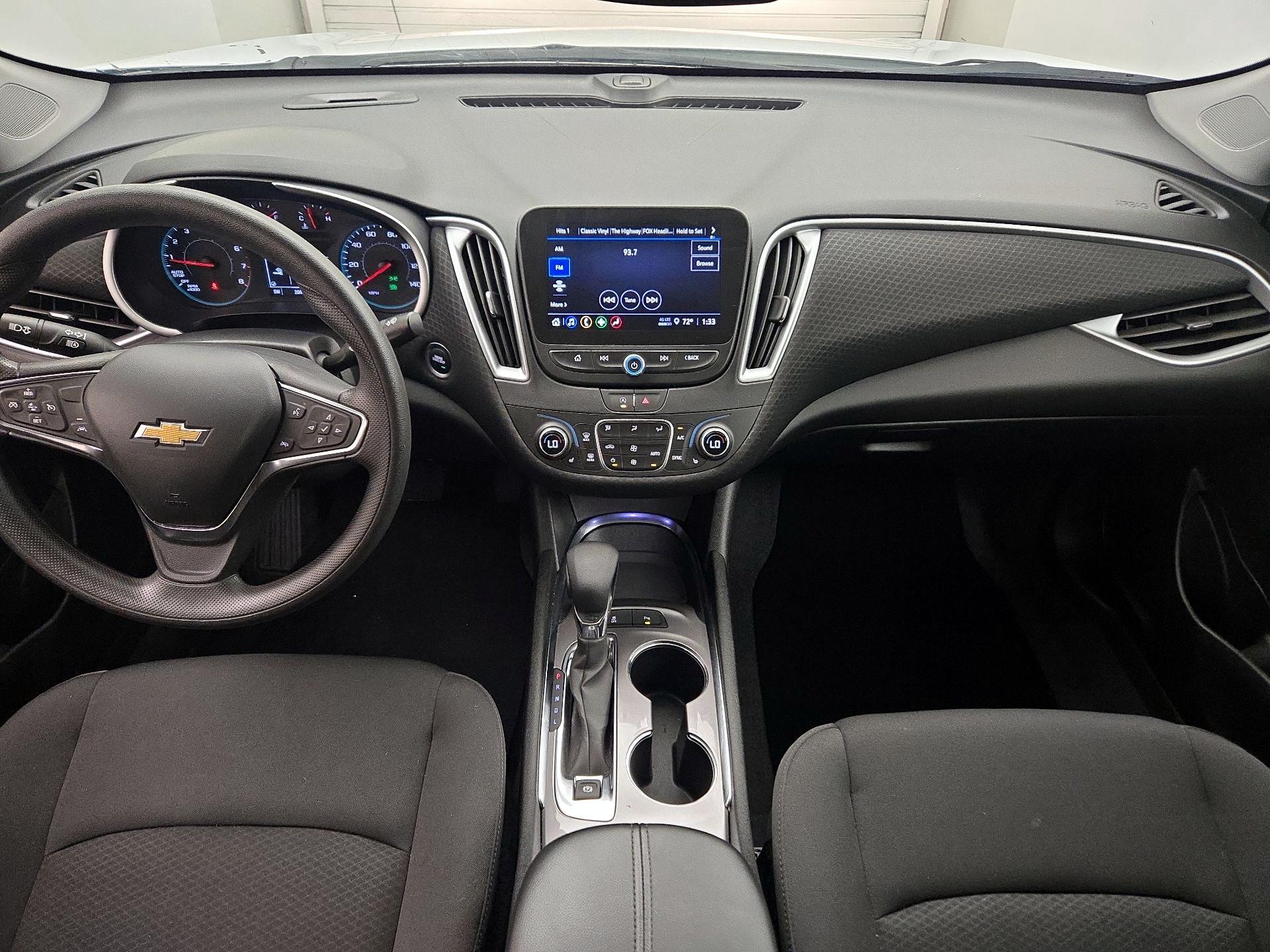 Thumbnail: 2024 Chevrolet Malibu - 9