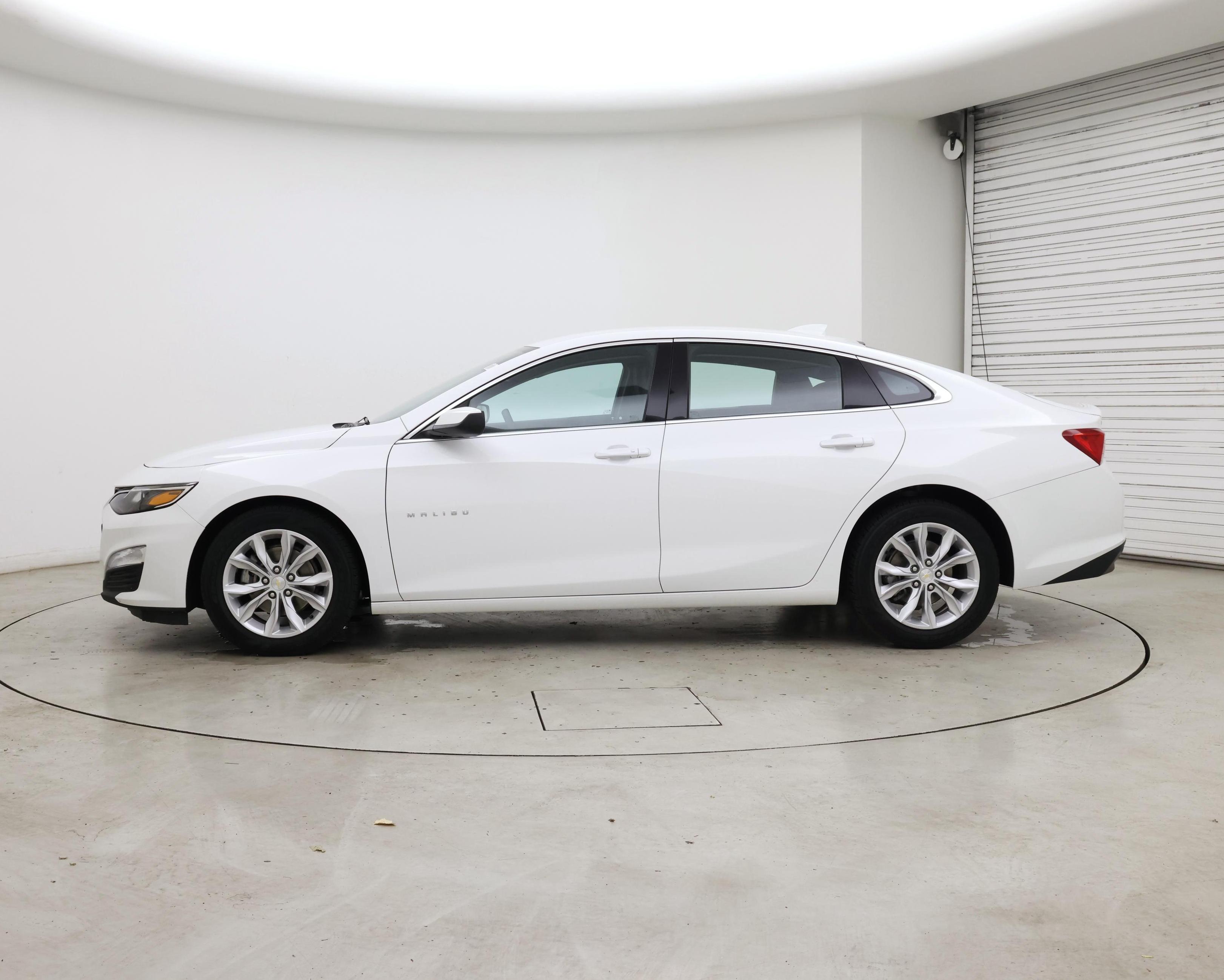 Thumbnail: 2024 Chevrolet Malibu - 3