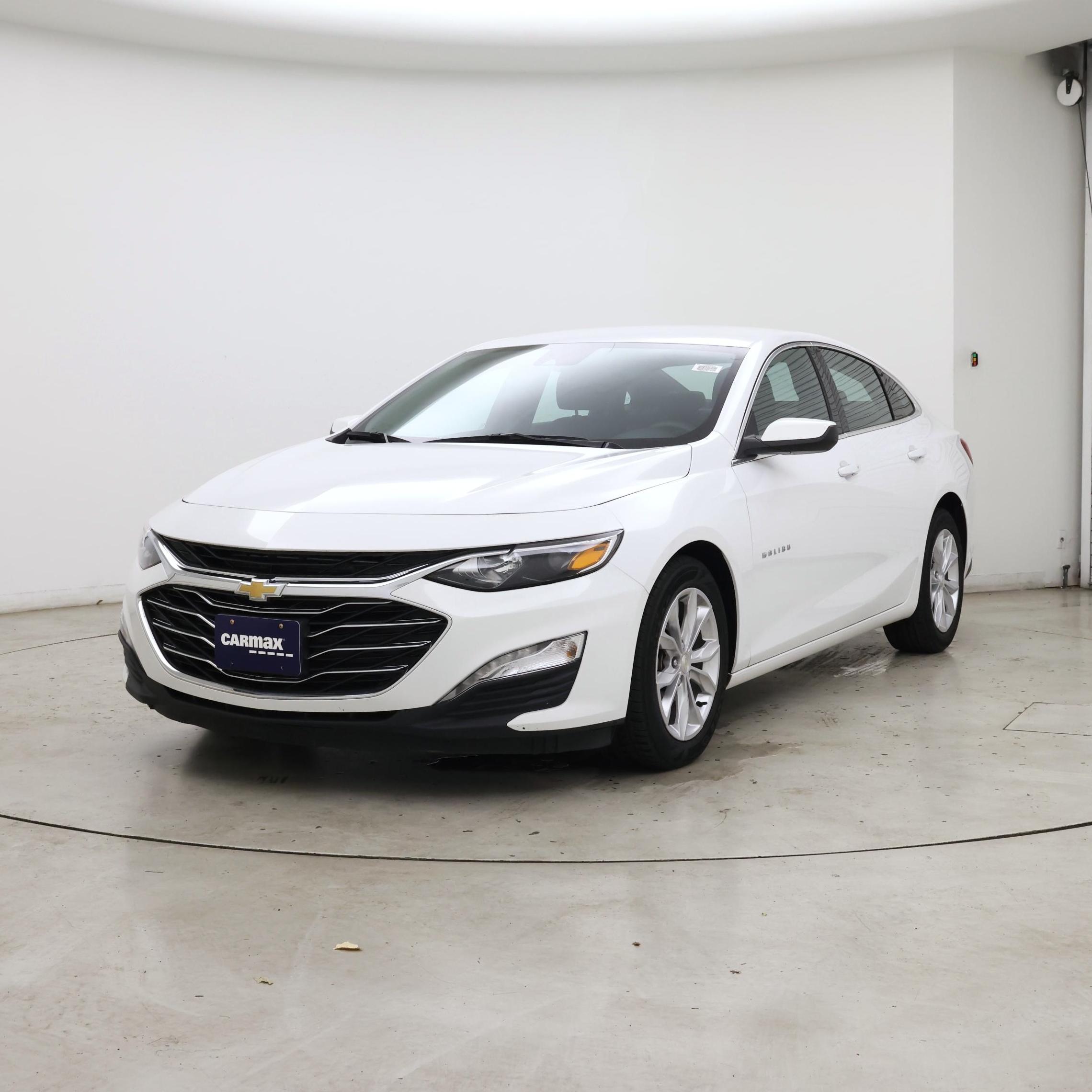 Thumbnail: 2024 Chevrolet Malibu - 4