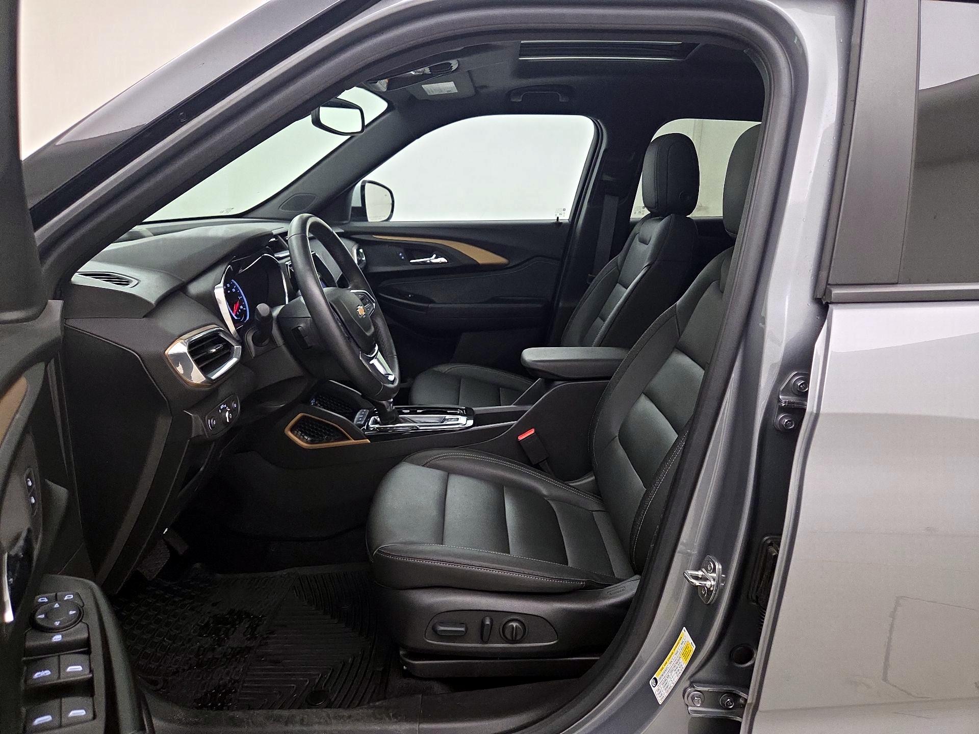 Thumbnail: 2023 Chevrolet TrailBlazer - 11