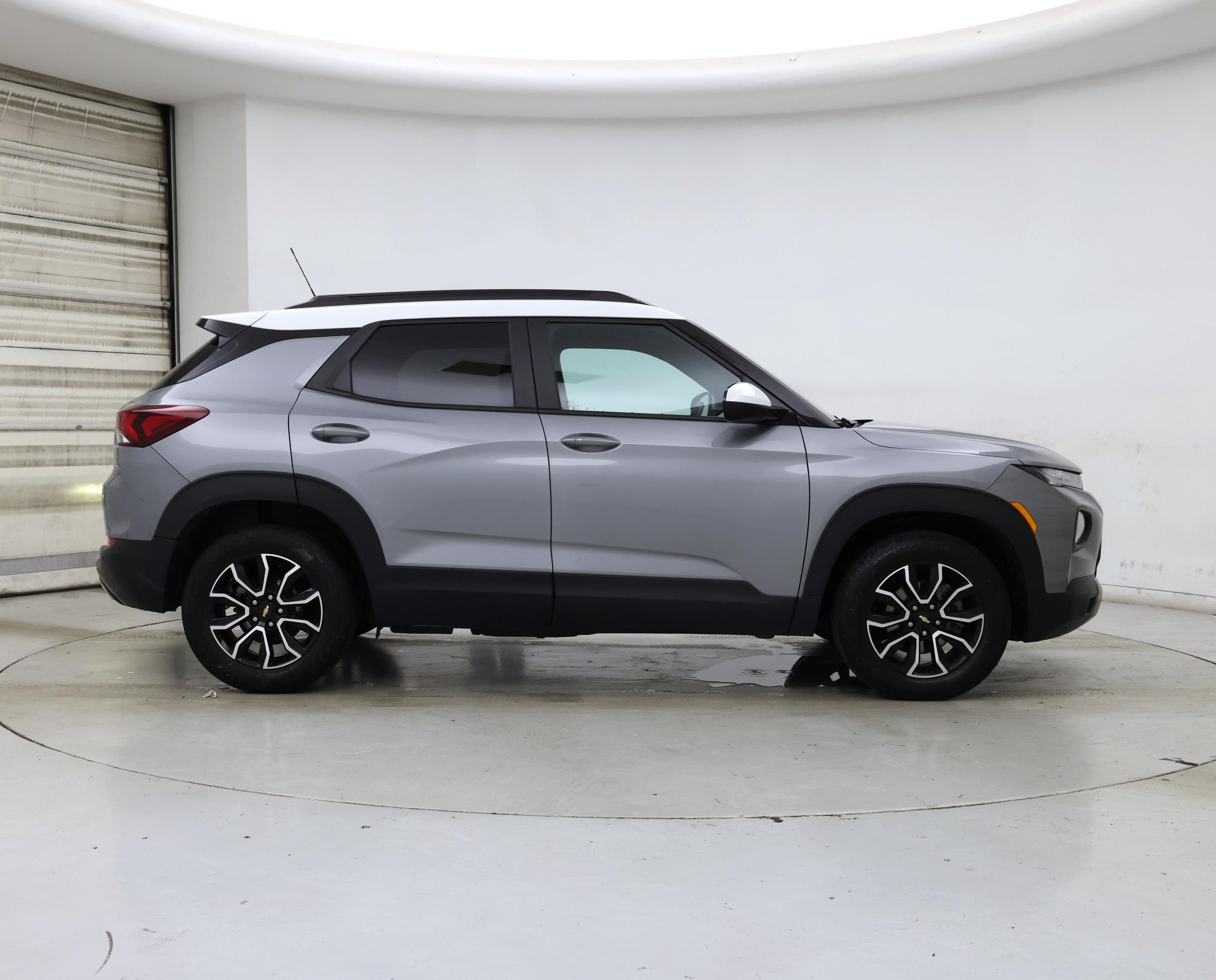 Thumbnail: 2023 Chevrolet TrailBlazer - 7