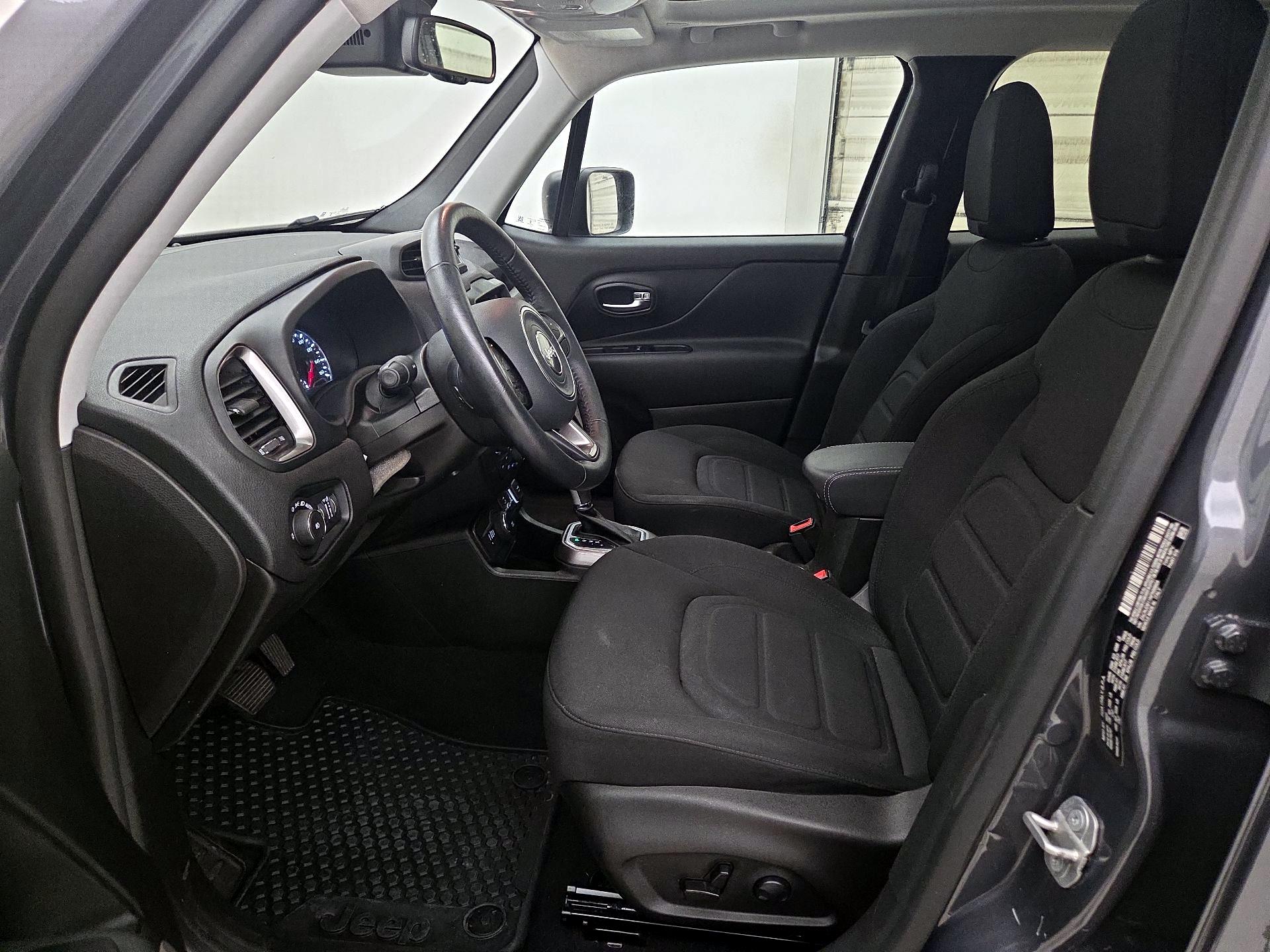 Thumbnail: 2022 Jeep Renegade - 11