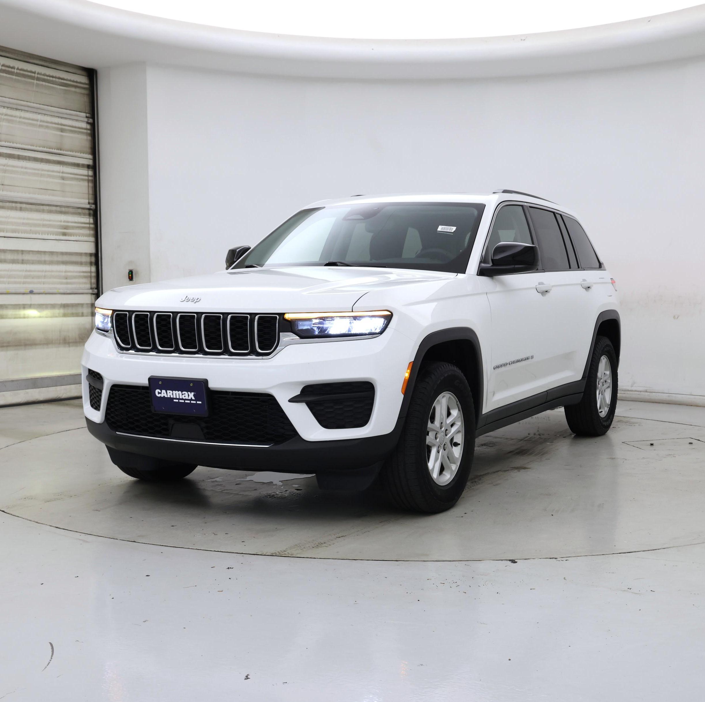 Thumbnail: 2023 Jeep Grand Cherokee - 4