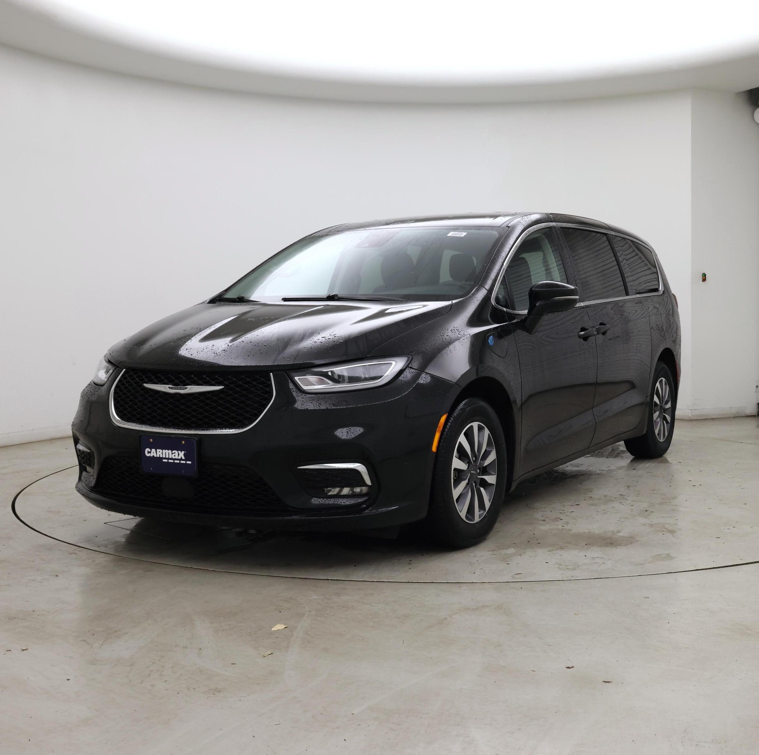 Thumbnail: 2024 Chrysler Pacifica - 4