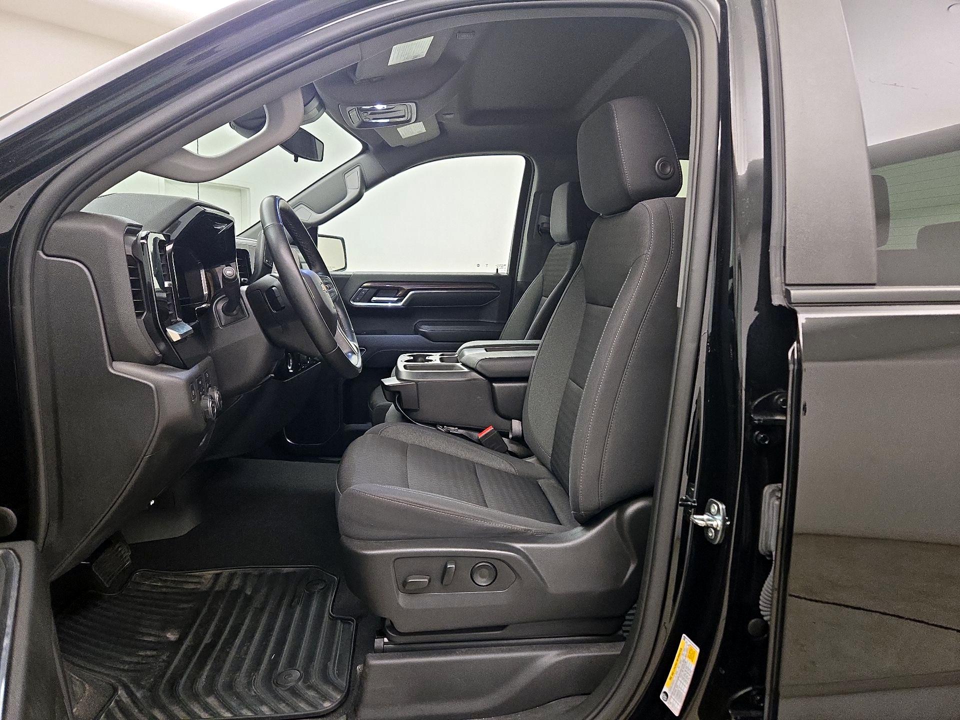 Thumbnail: 2023 Chevrolet Silverado 1500 - 11