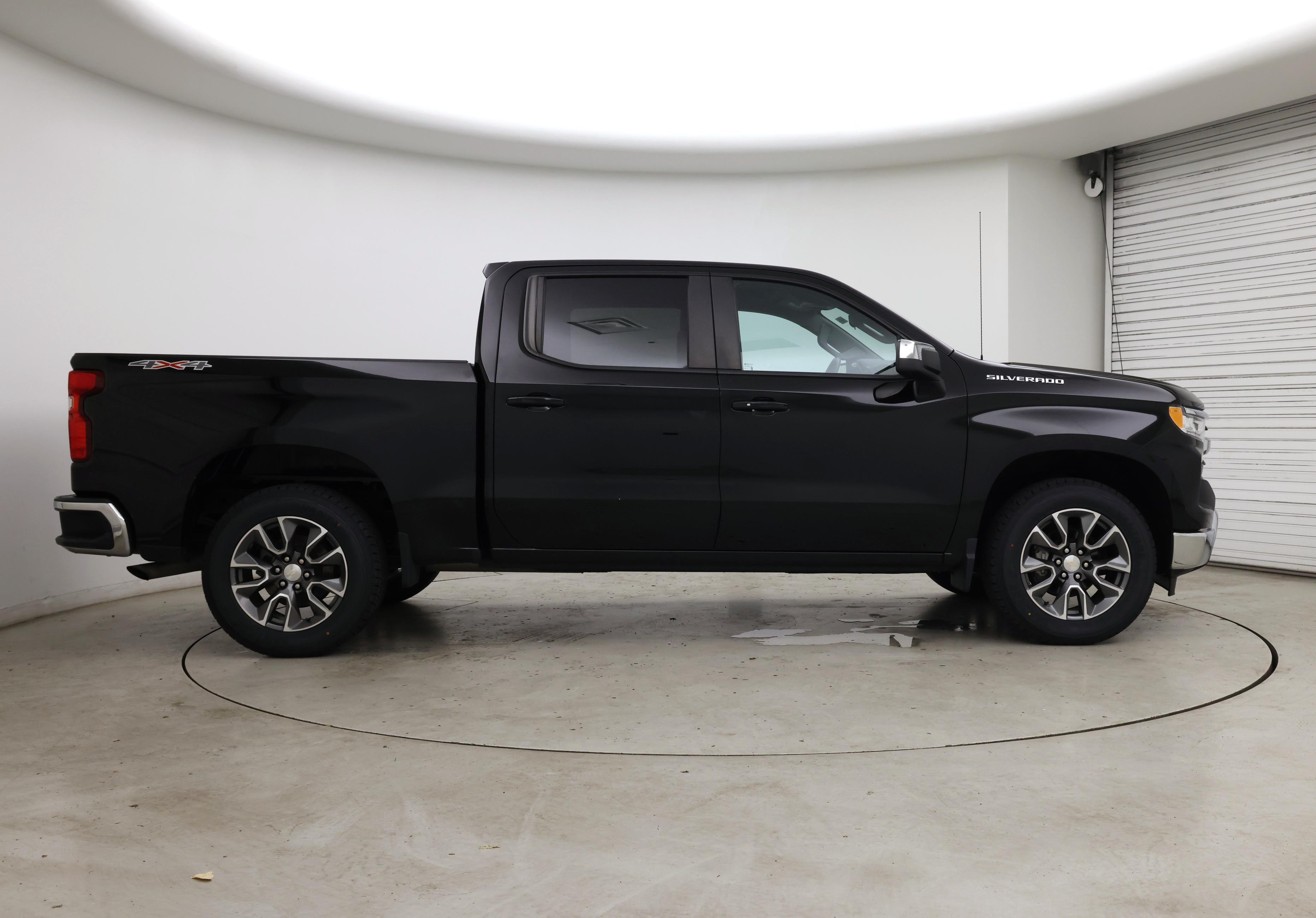 Thumbnail: 2023 Chevrolet Silverado 1500 - 7