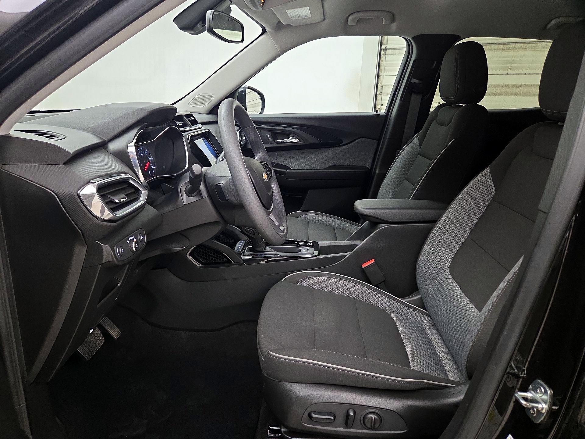 Thumbnail: 2023 Chevrolet TrailBlazer - 11