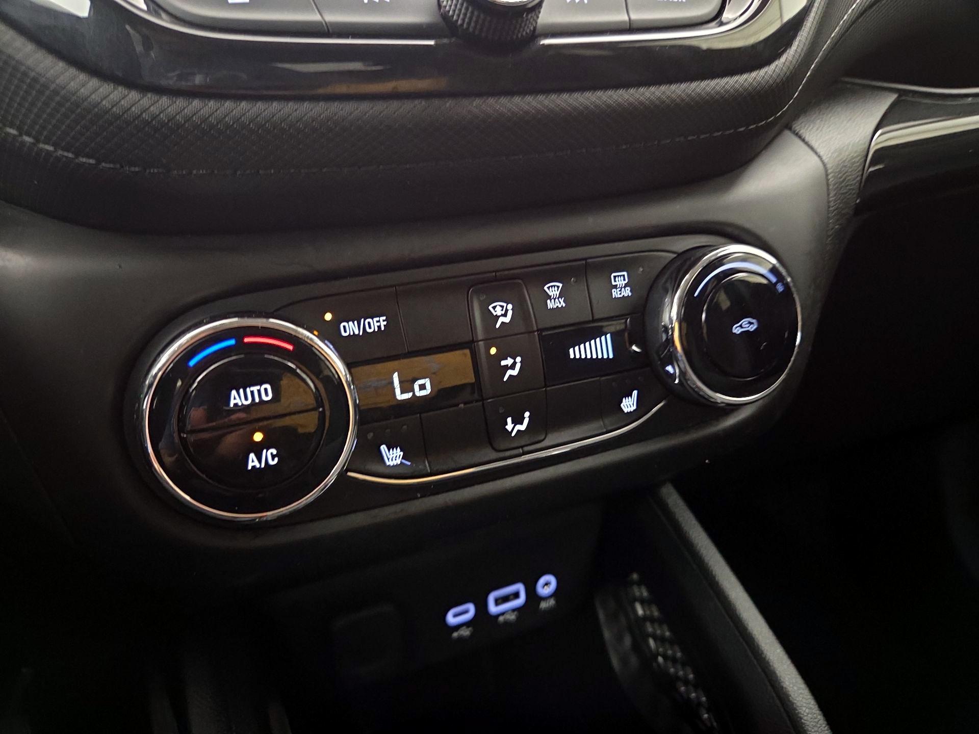Thumbnail: 2023 Chevrolet TrailBlazer - 16