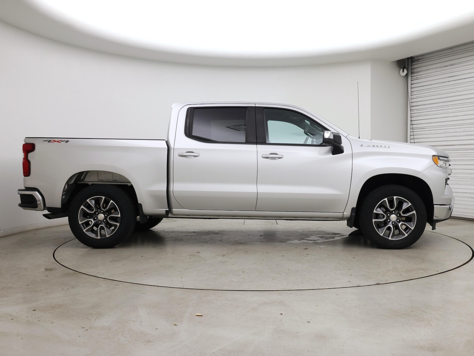 2022 Chevrolet Silverado 1500 LT - Photo 8