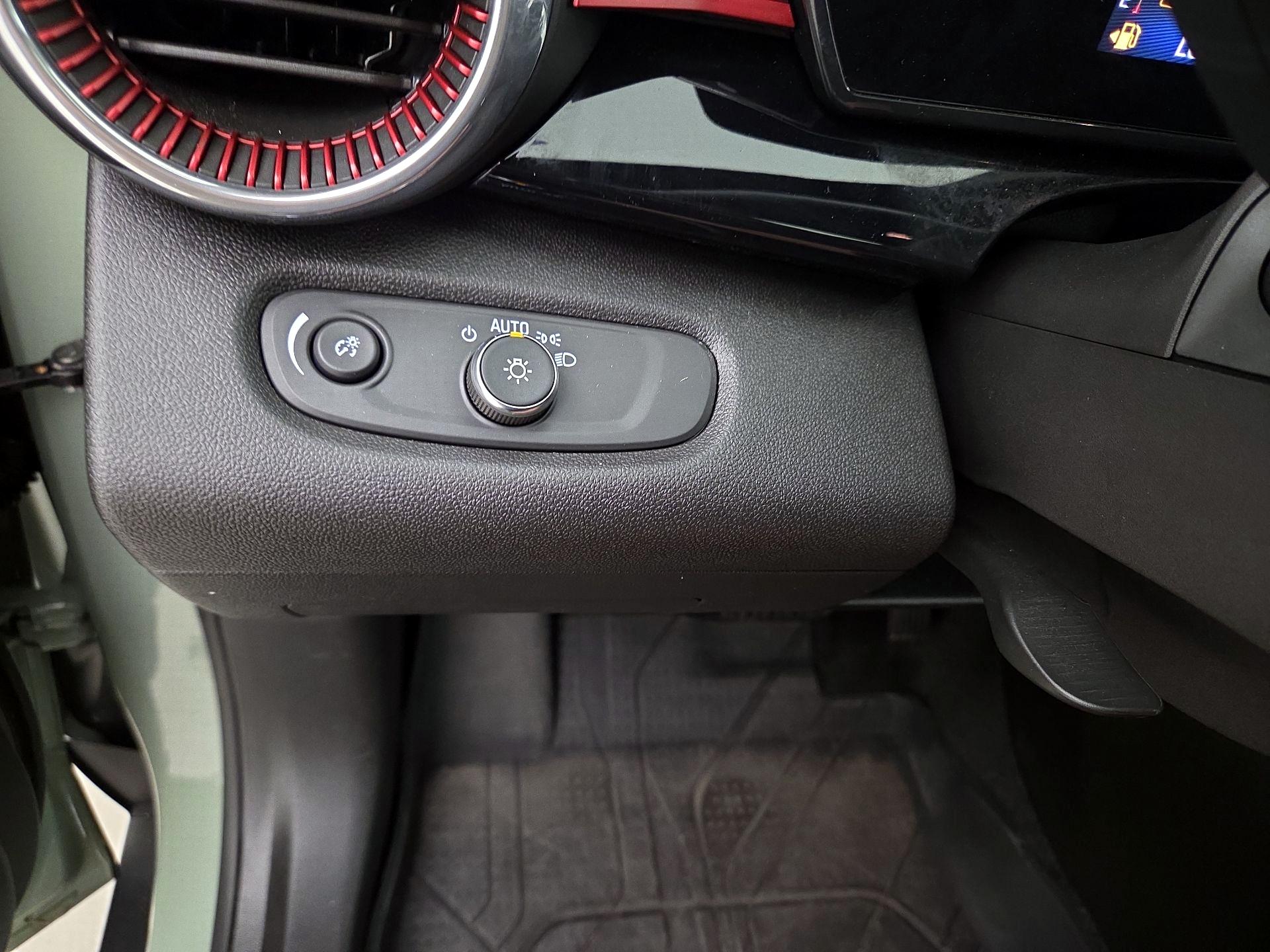 Thumbnail: 2024 Chevrolet Trax - 13
