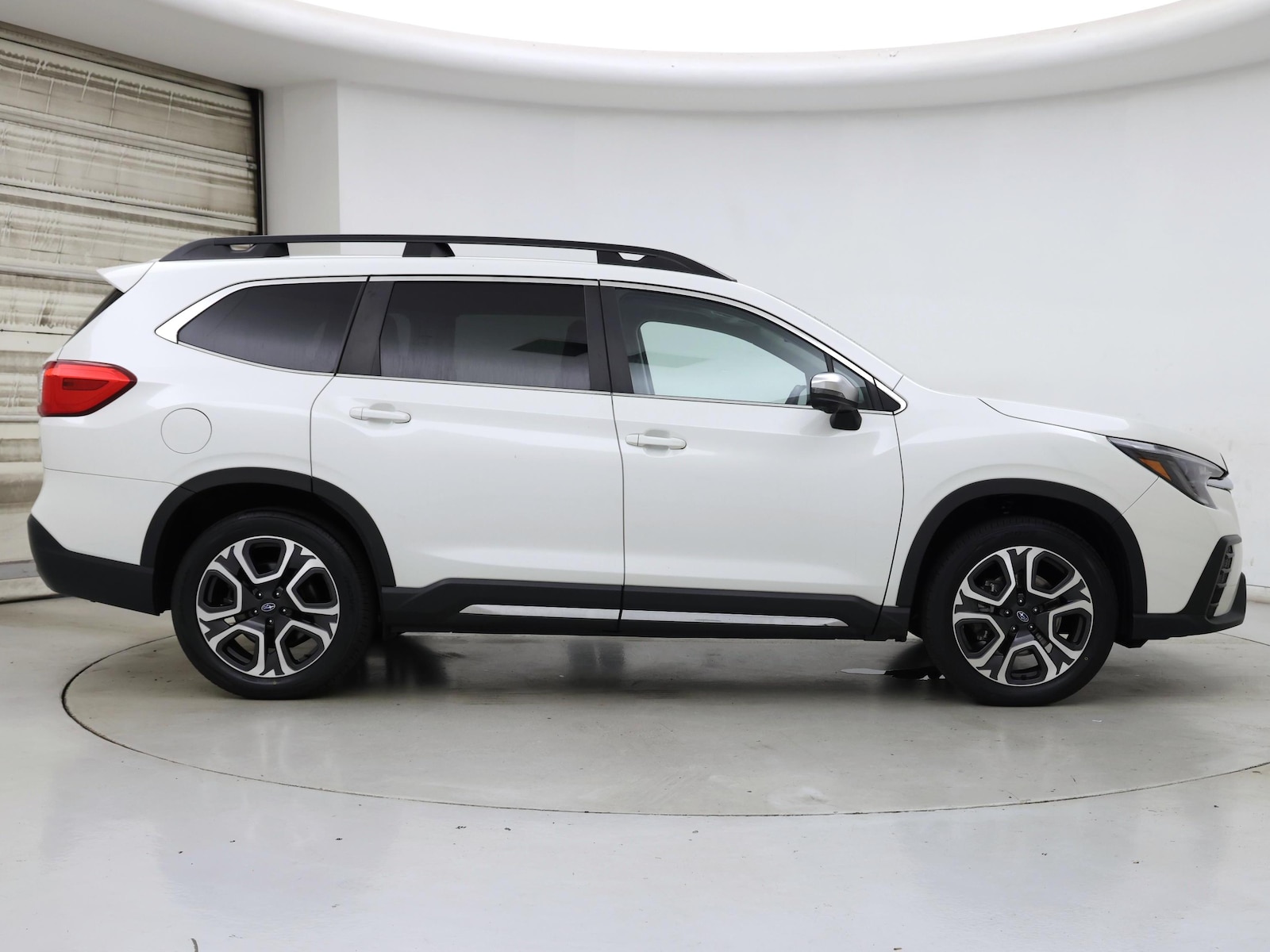 2023 Subaru Ascent Limited - Photo 8