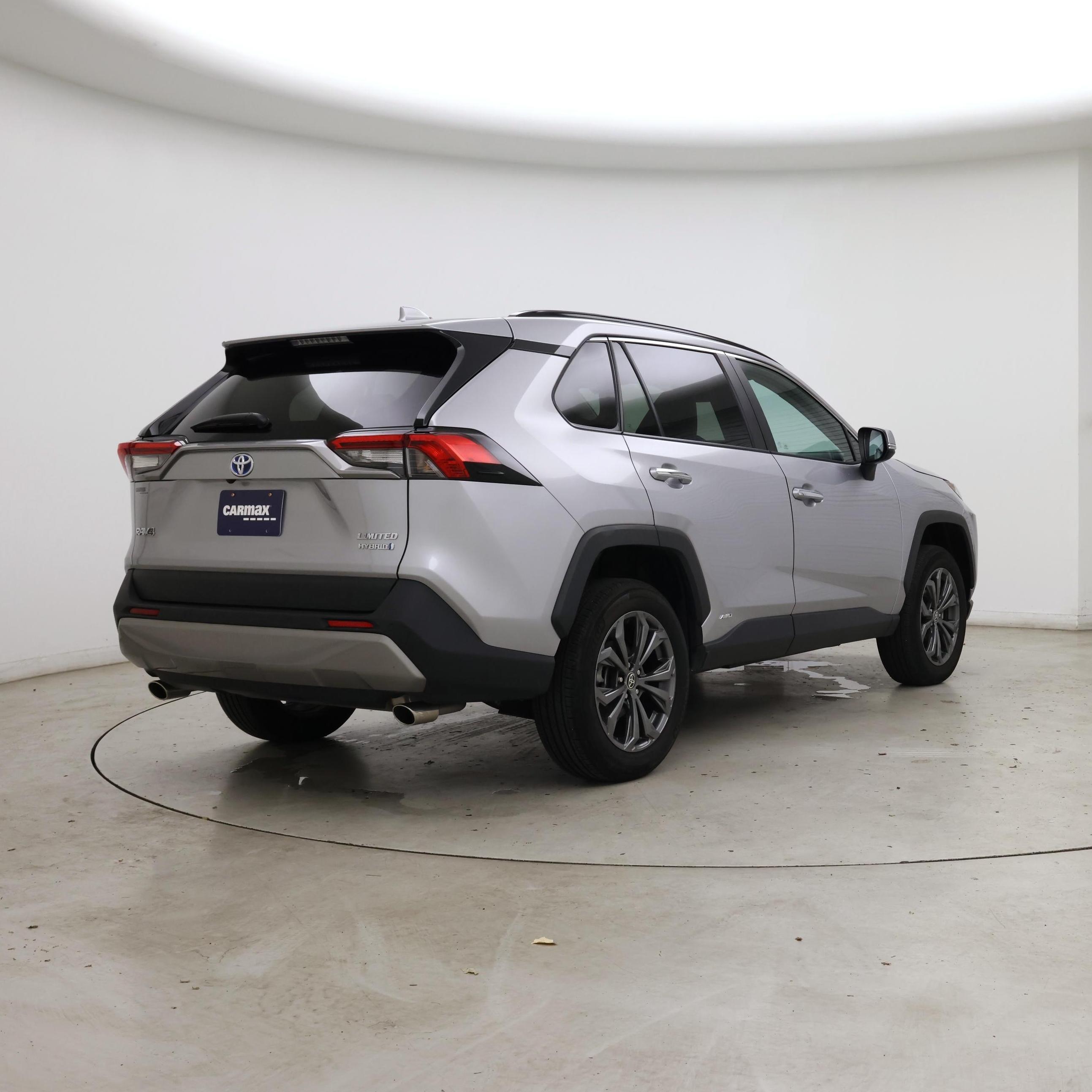 Thumbnail: 2022 Toyota RAV4 - 8