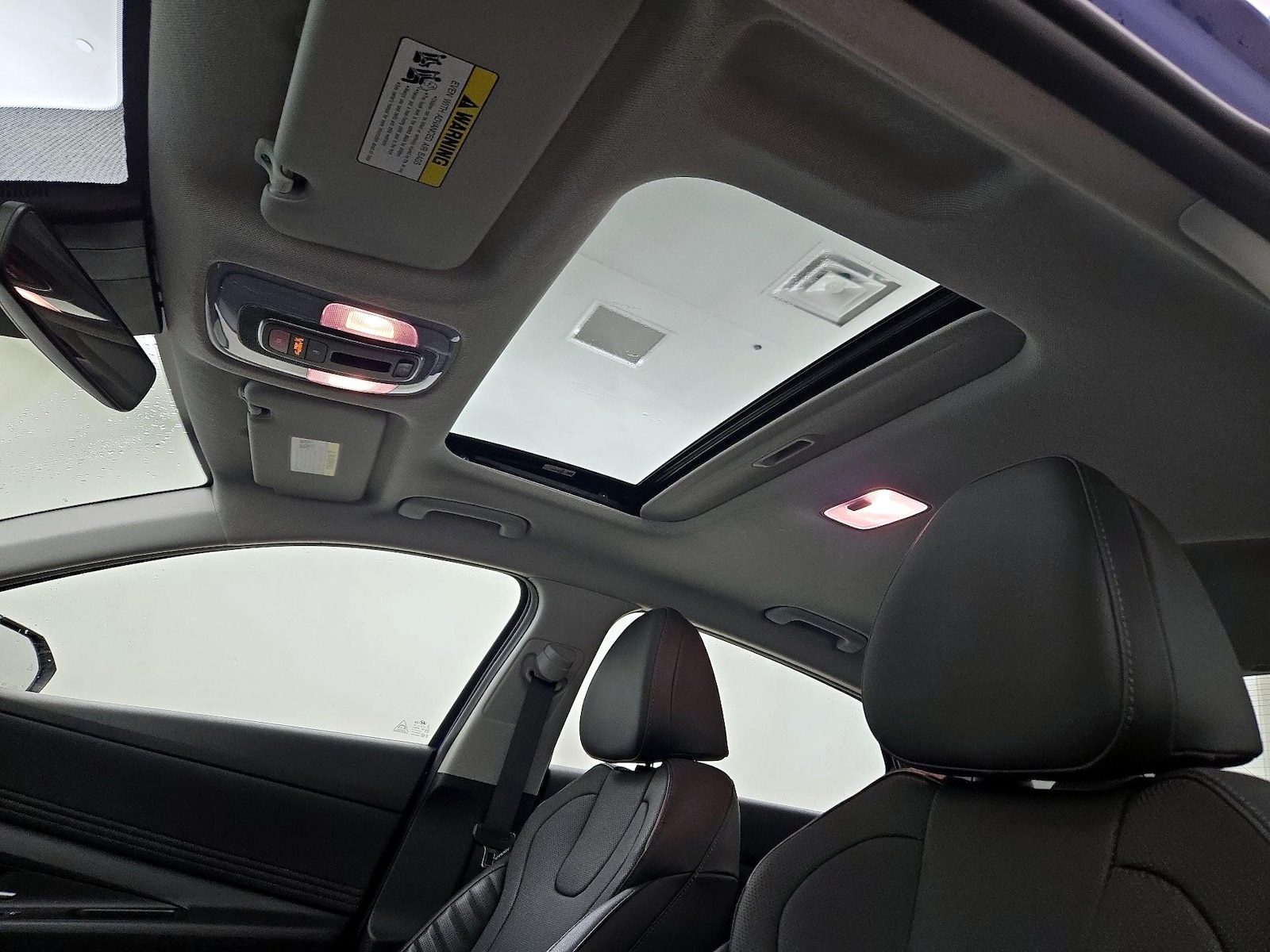 Sunroof(s) & Overhead Airbags