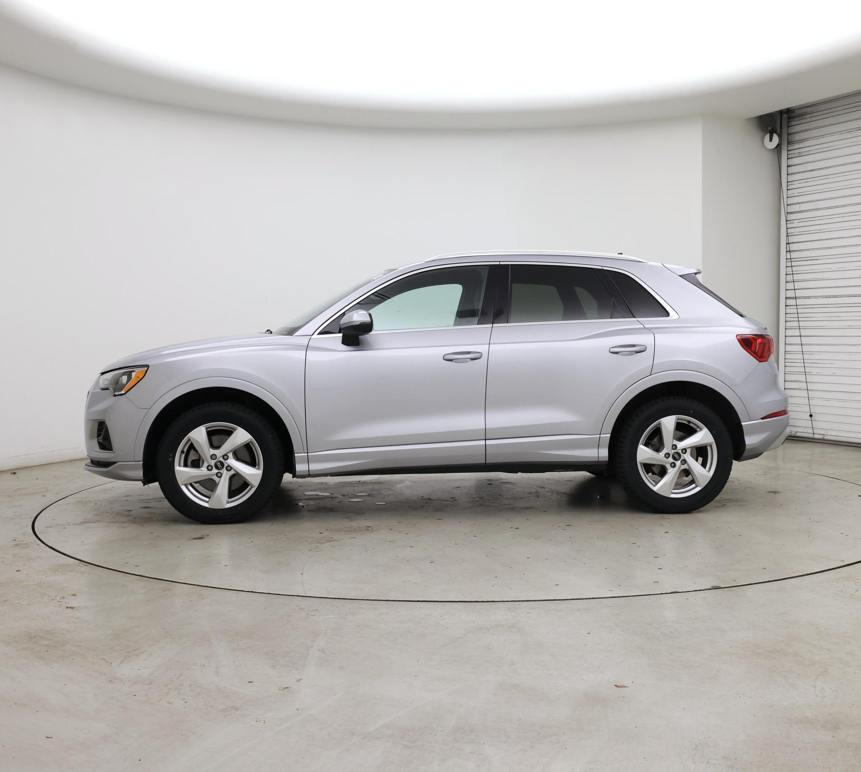 Thumbnail: 2022 Audi Q3 - 3