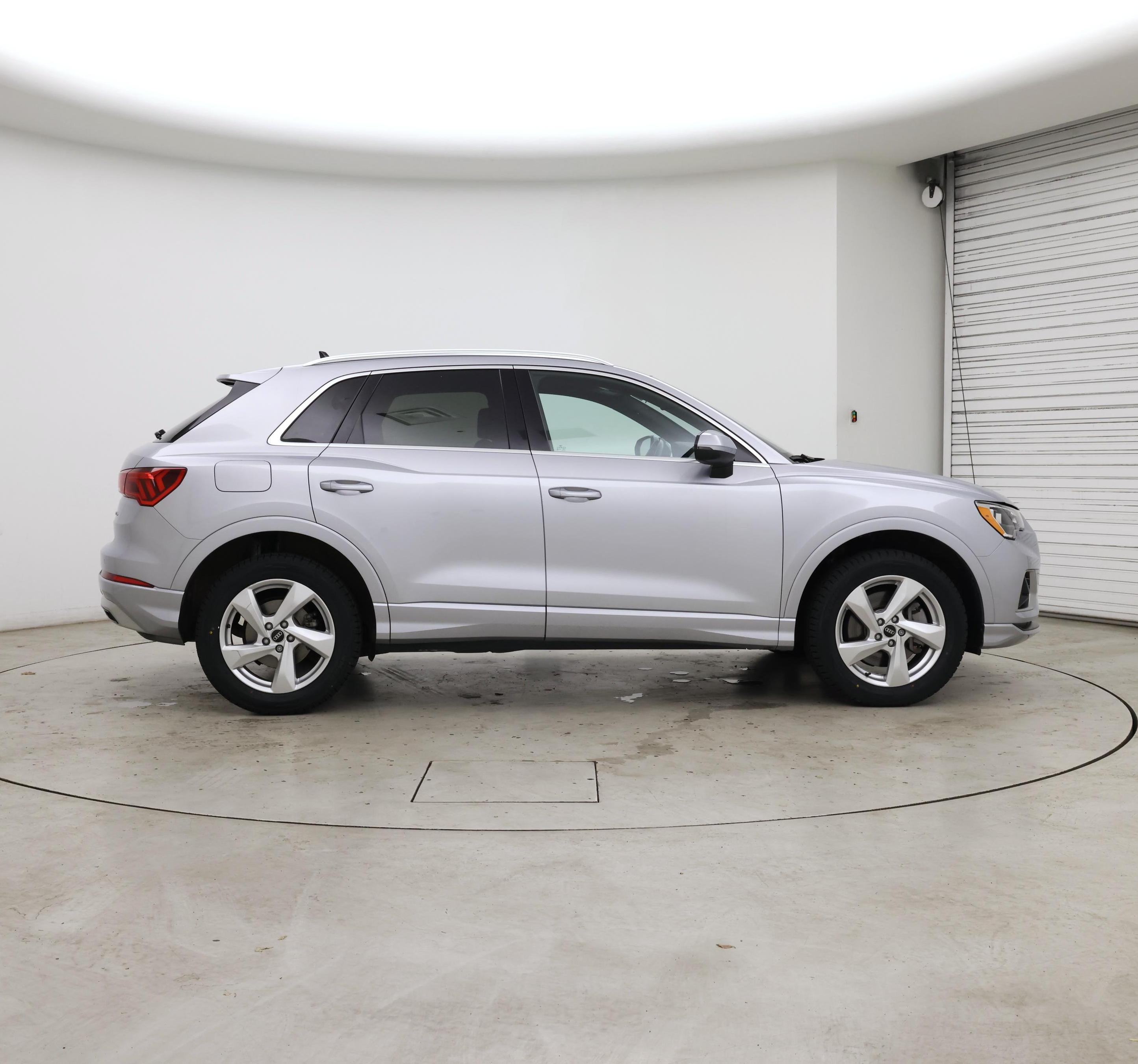 Thumbnail: 2022 Audi Q3 - 7
