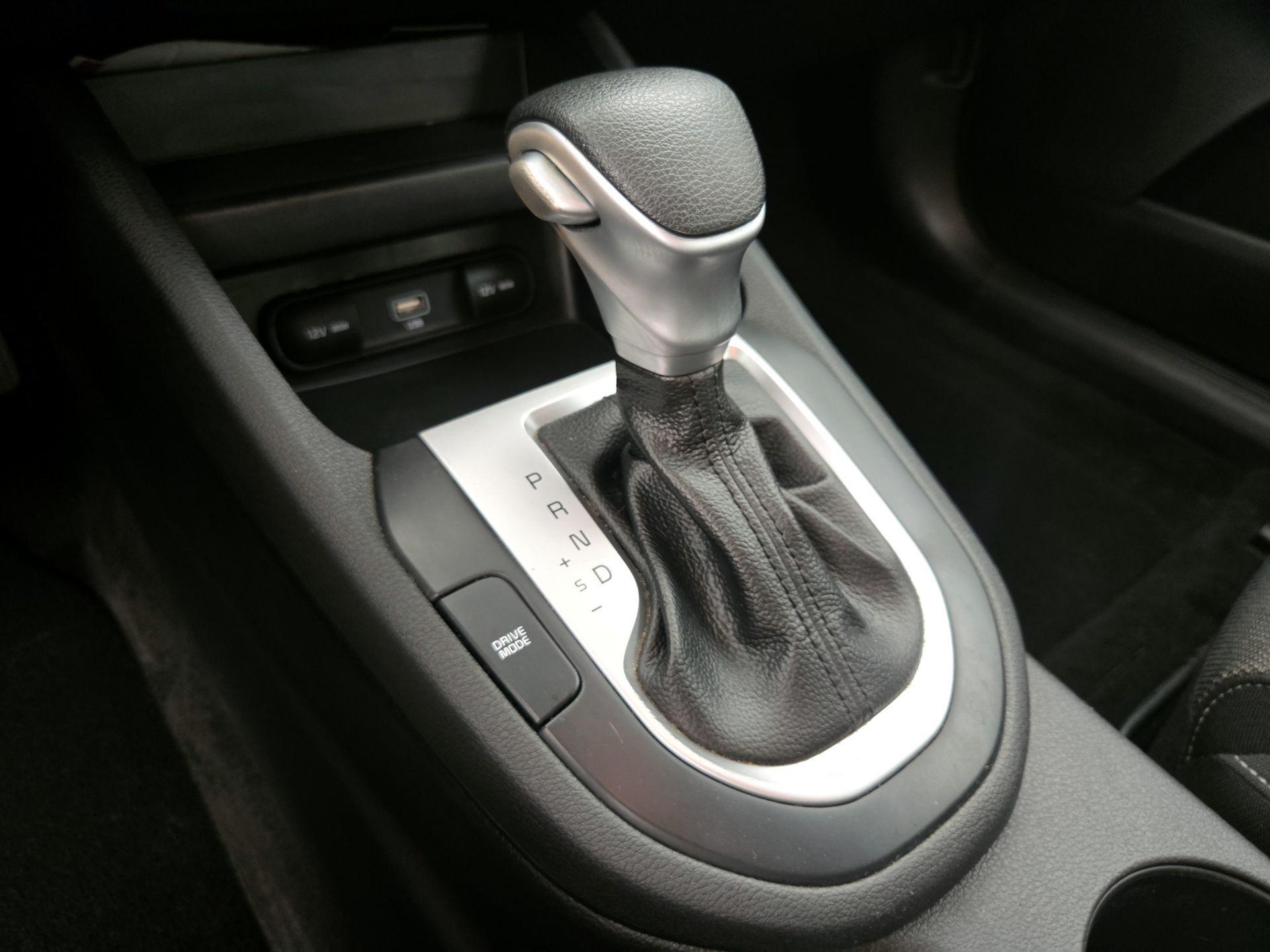 Thumbnail: 2022 Kia Forte - 17
