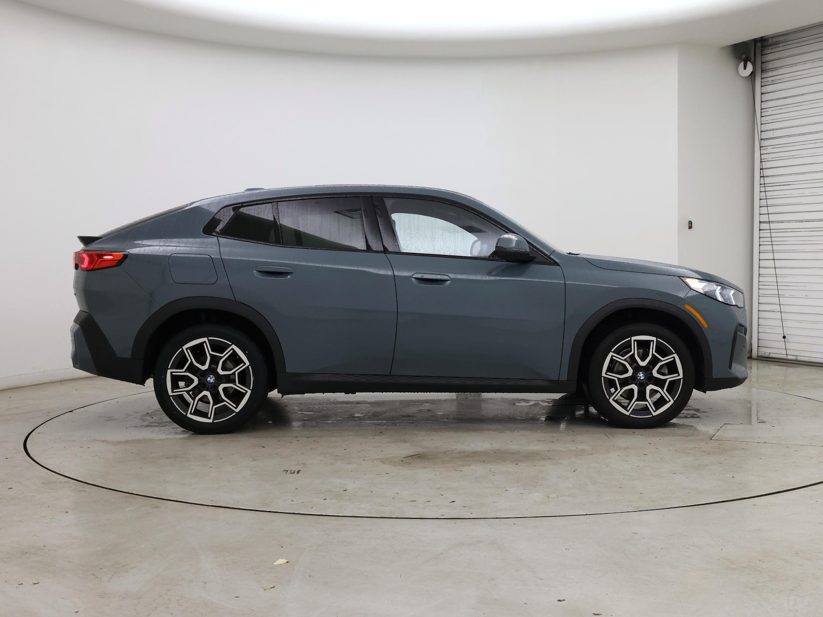 2025 BMW X2 28i - Photo 8