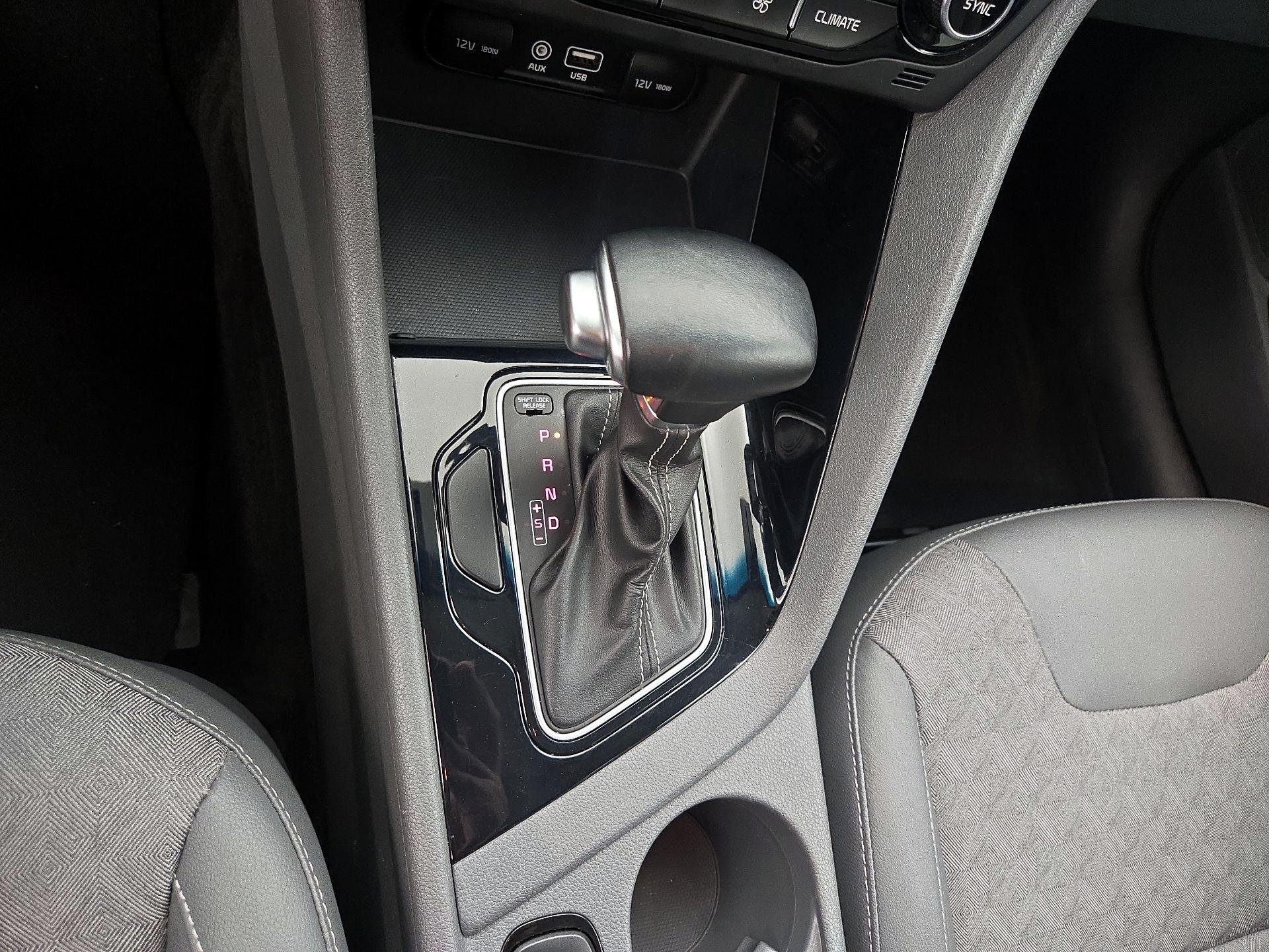 Thumbnail: 2019 Kia Niro - 17