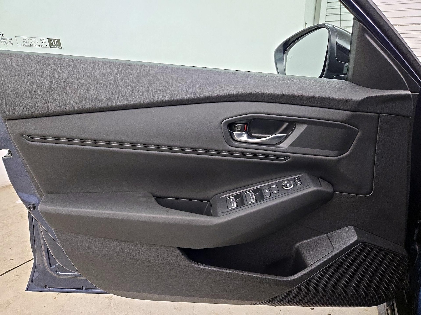 2025 Honda Accord SE - Photo 13