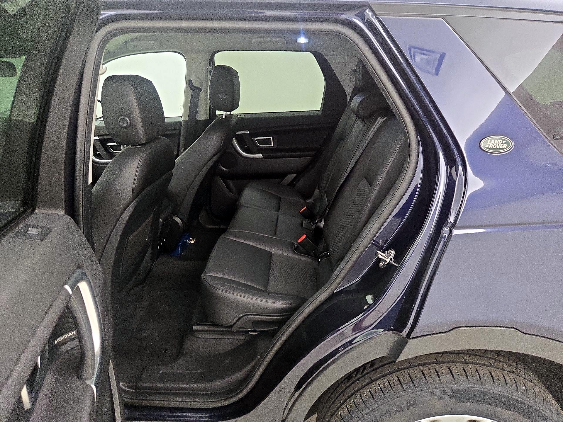 Thumbnail: 2019 Land Rover Discovery Sport - 19