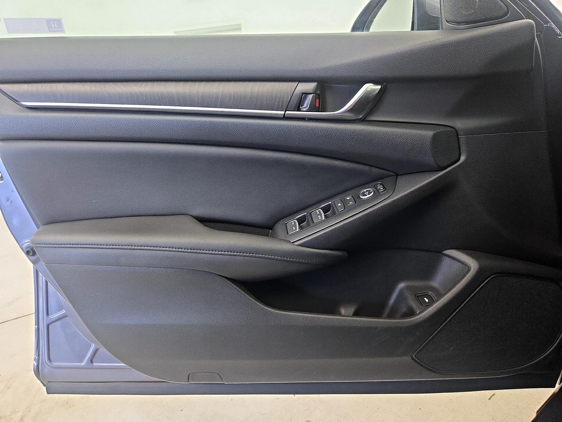 Thumbnail: 2019 Honda Accord - 12