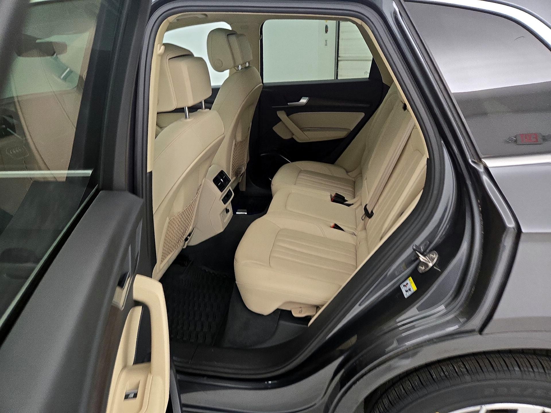 Thumbnail: 2023 Audi Q5 - 20