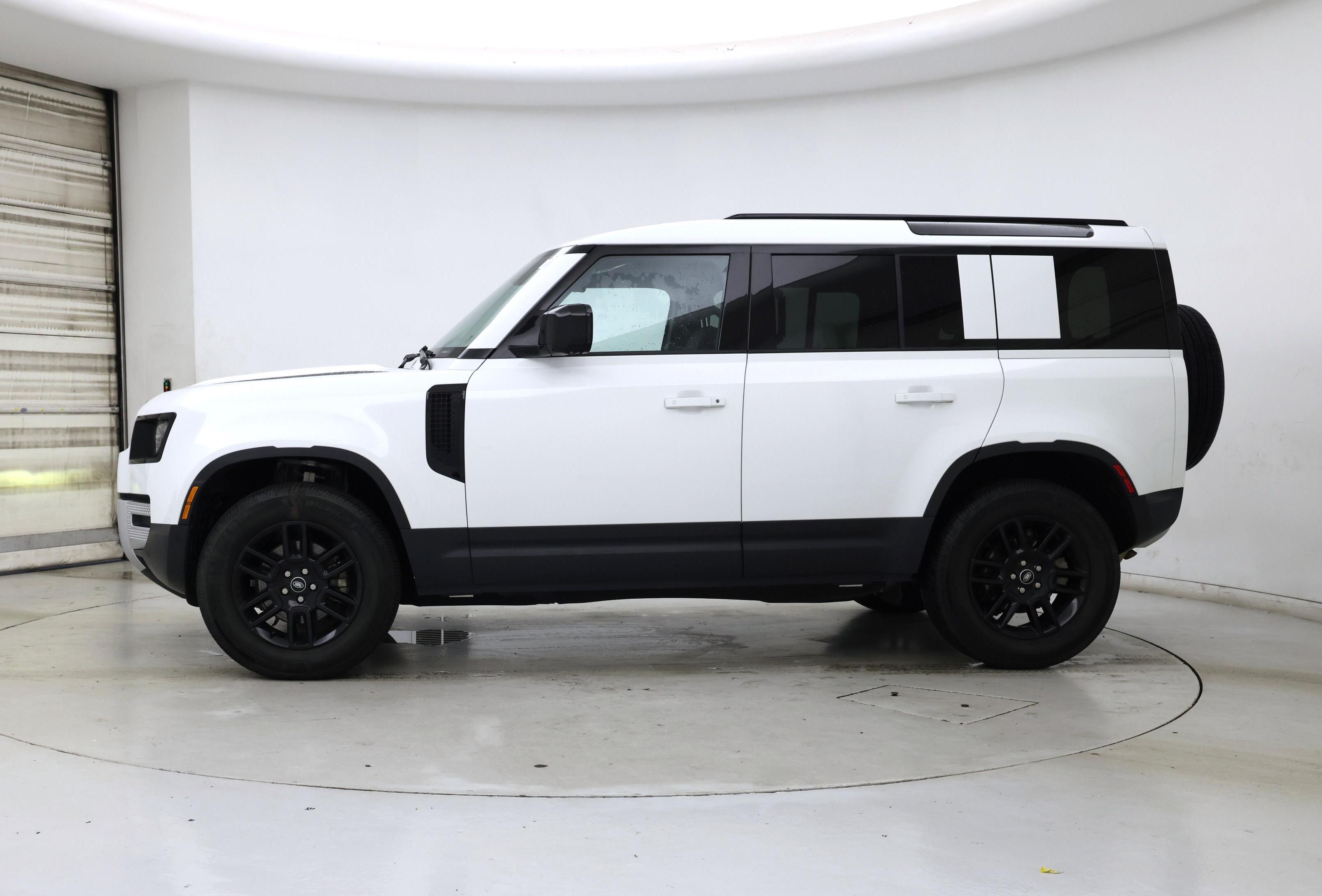 Thumbnail: 2025 Land Rover Defender - 3