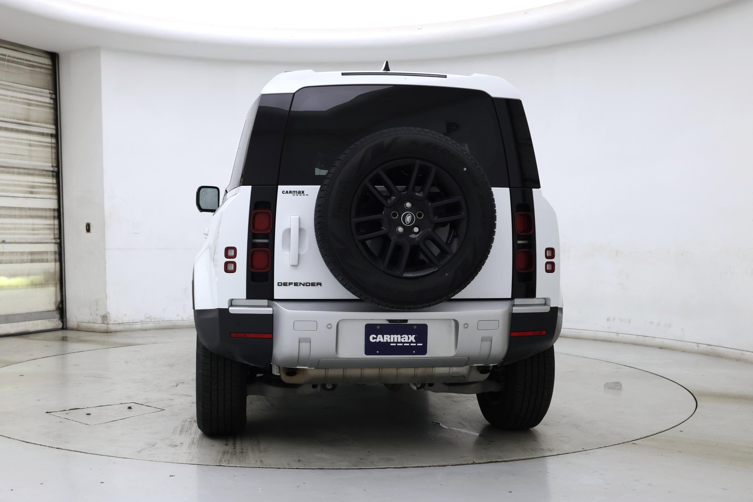 Thumbnail: 2025 Land Rover Defender - 6