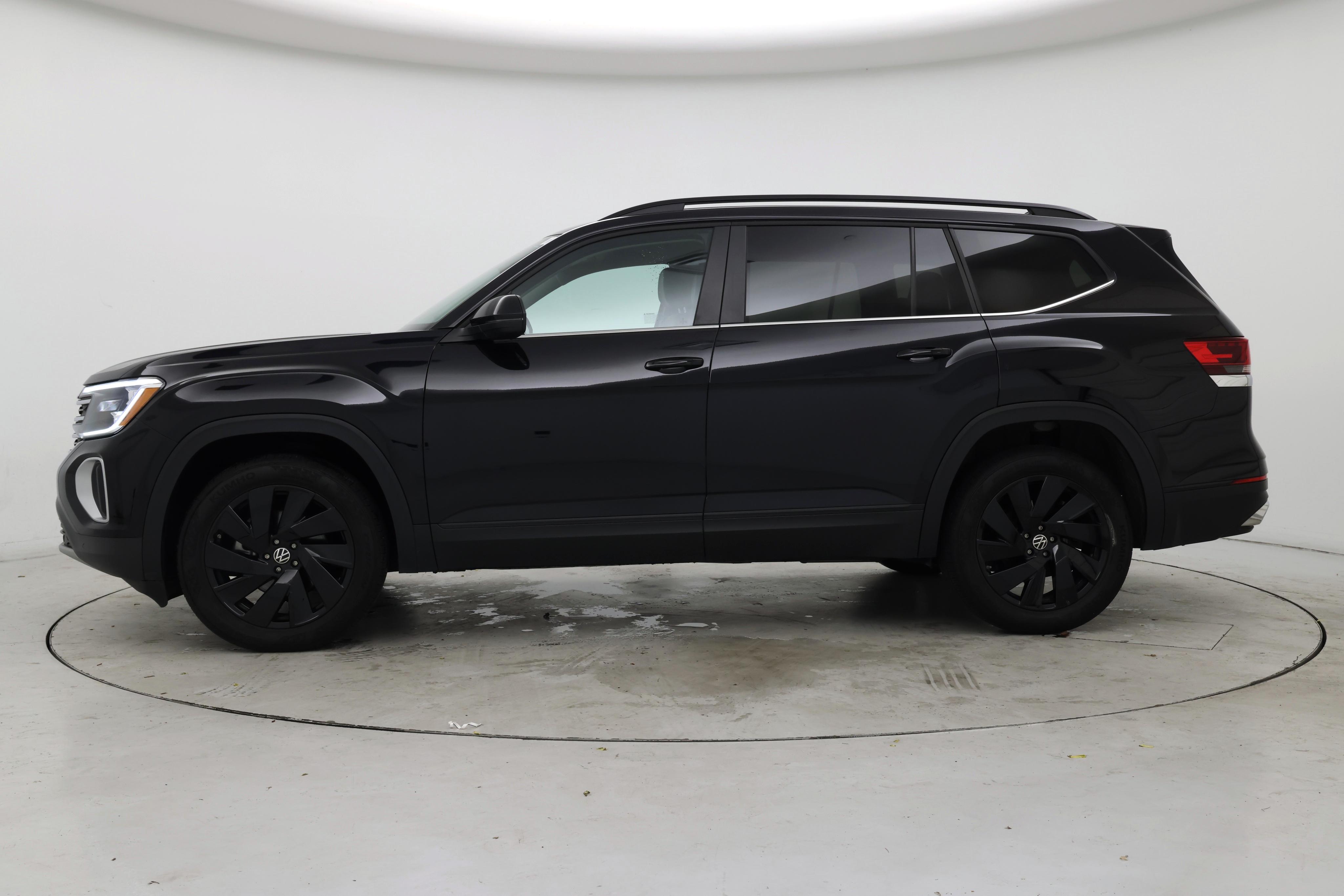 Thumbnail: 2024 Volkswagen Atlas - 3