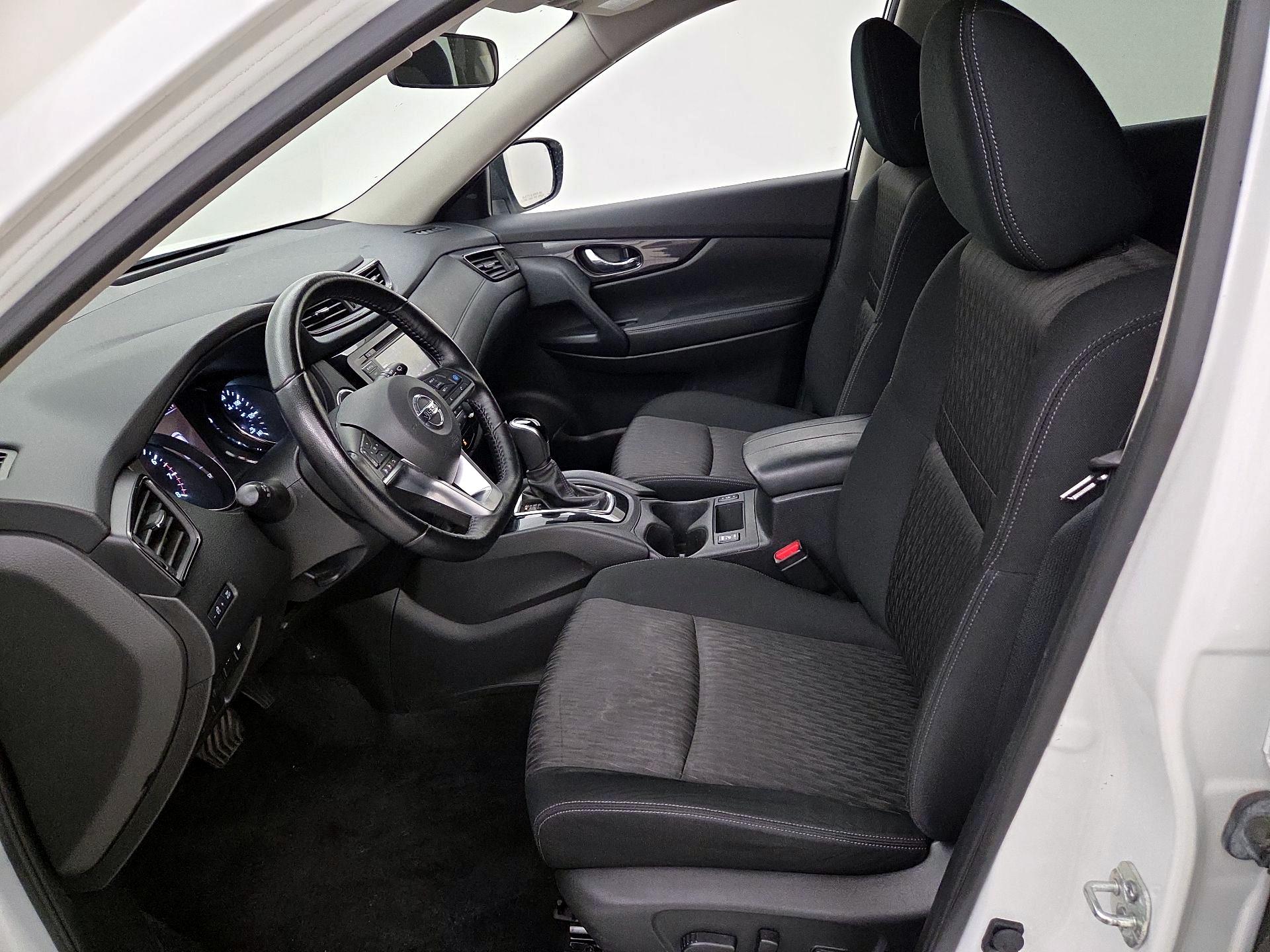 Thumbnail: 2020 Nissan Rogue - 11