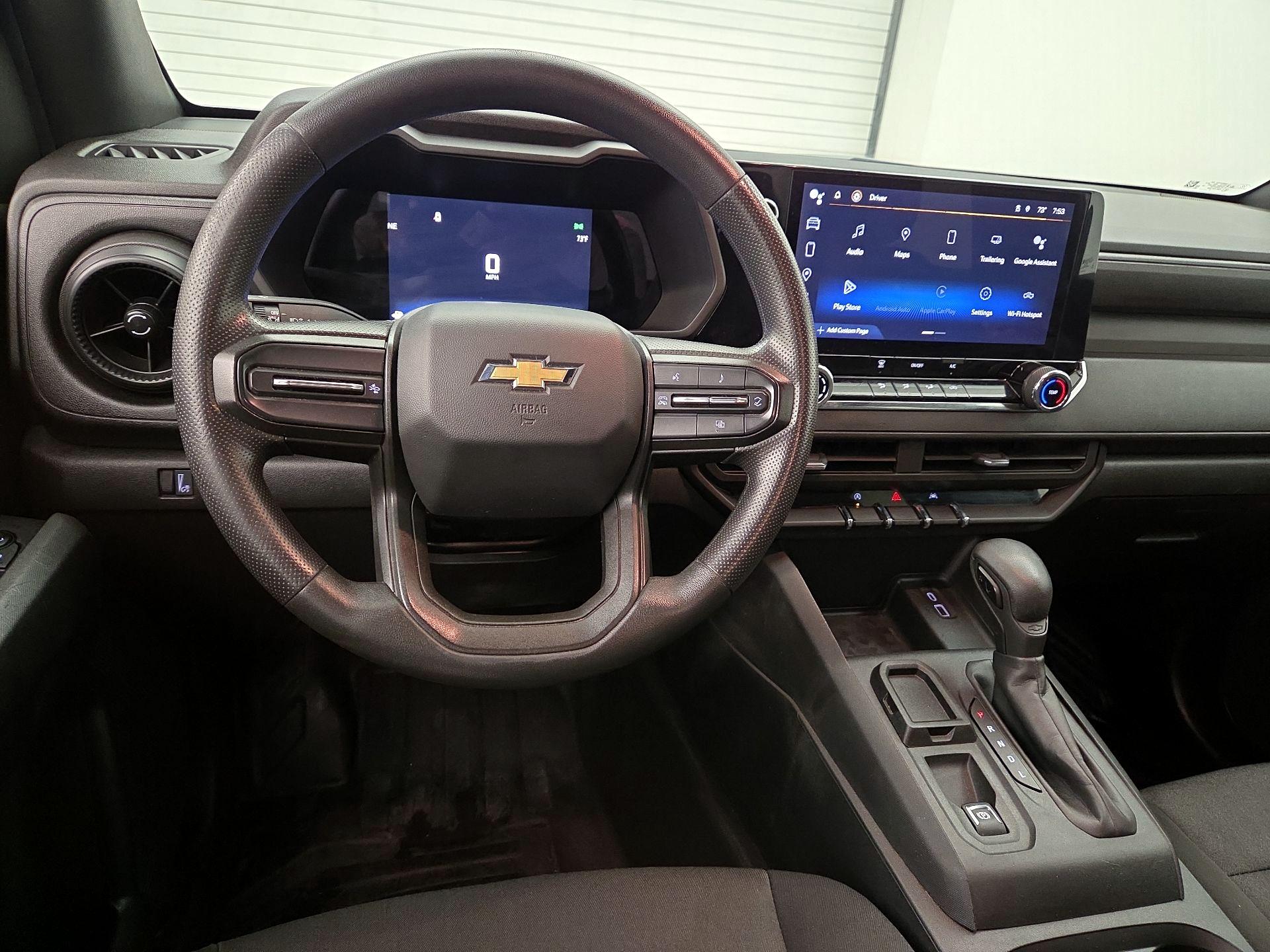 Thumbnail: 2023 Chevrolet Colorado - 10